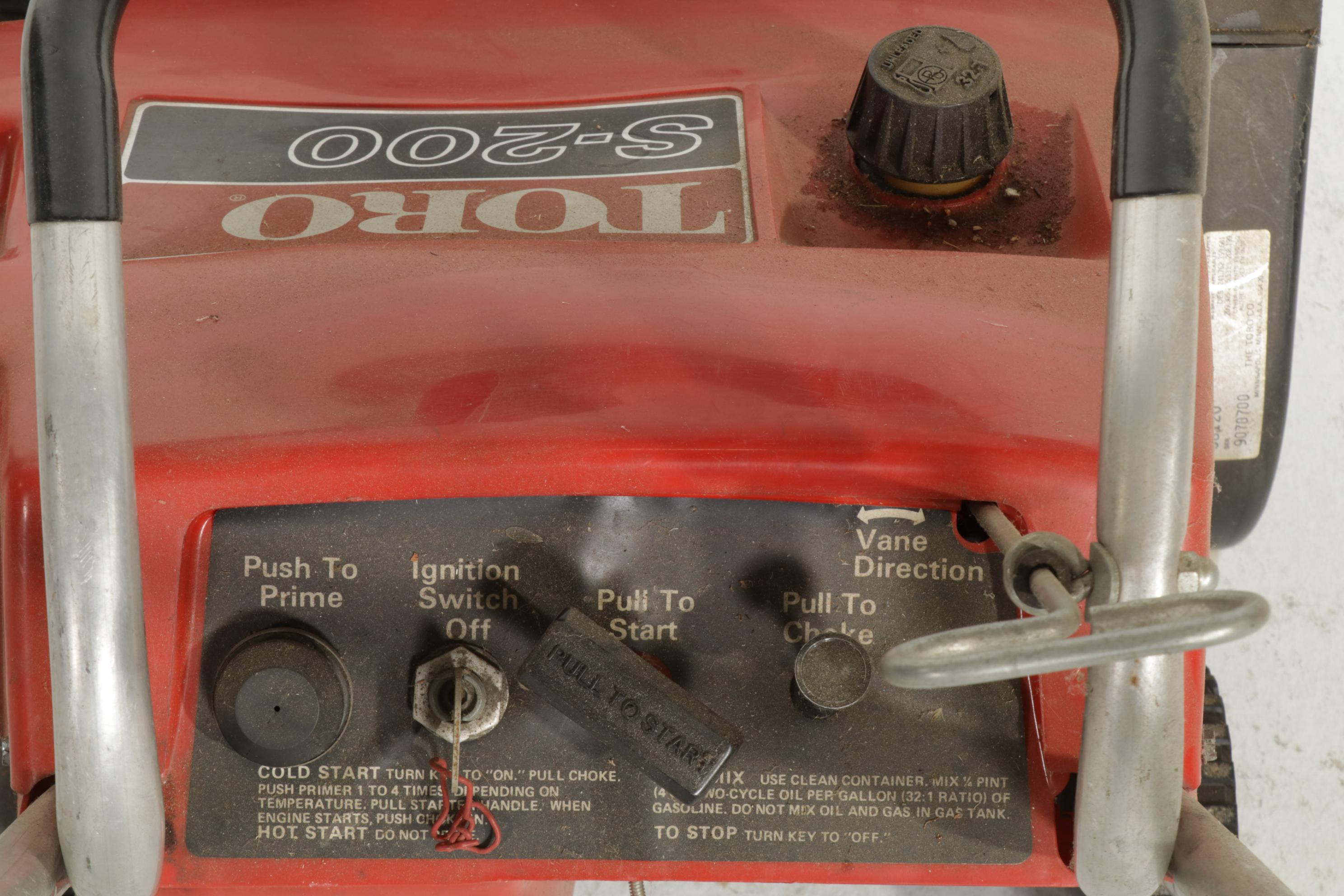 Toro S-200 Snow Blower