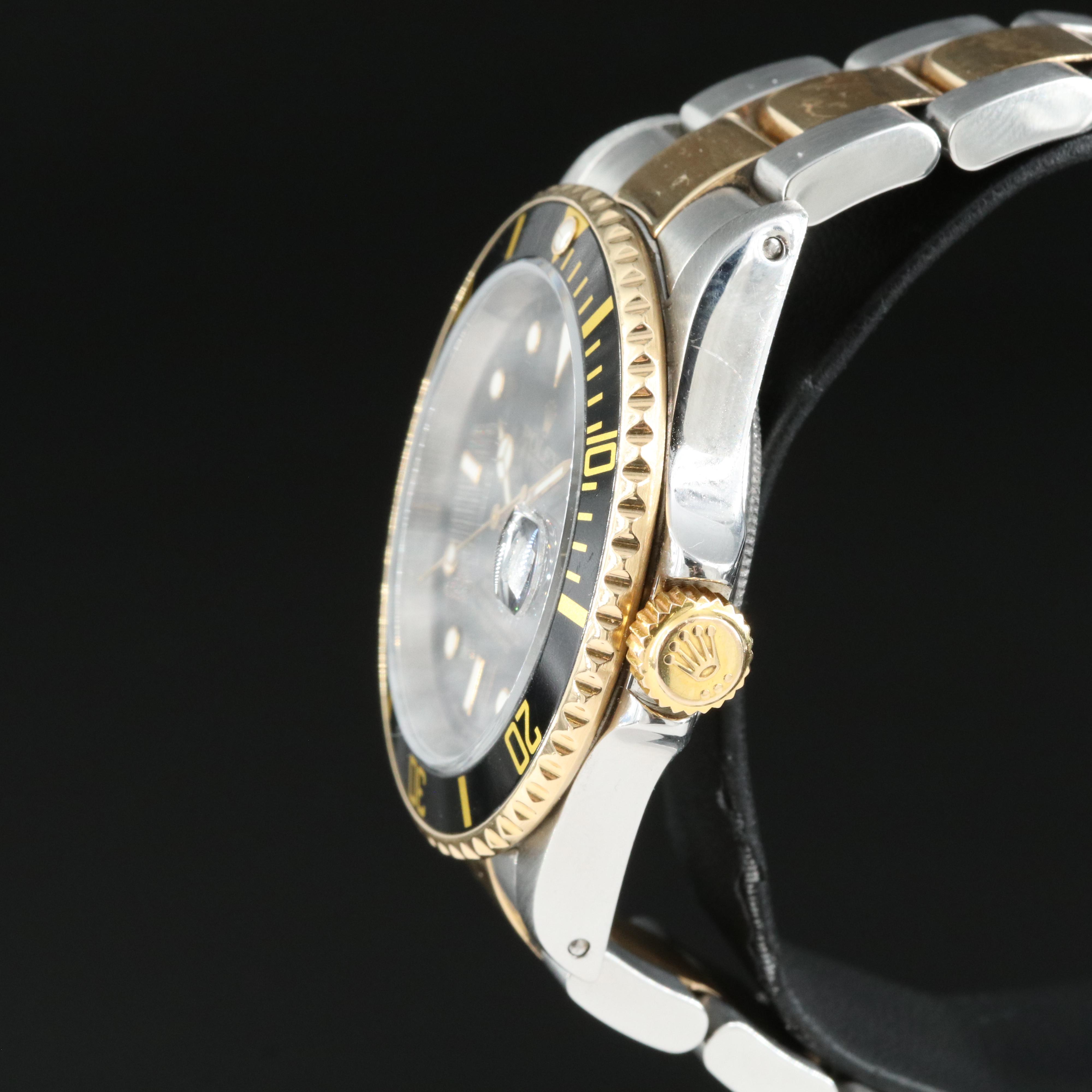 2001 Rolex Oyster Perpetual Submariner Date Watch