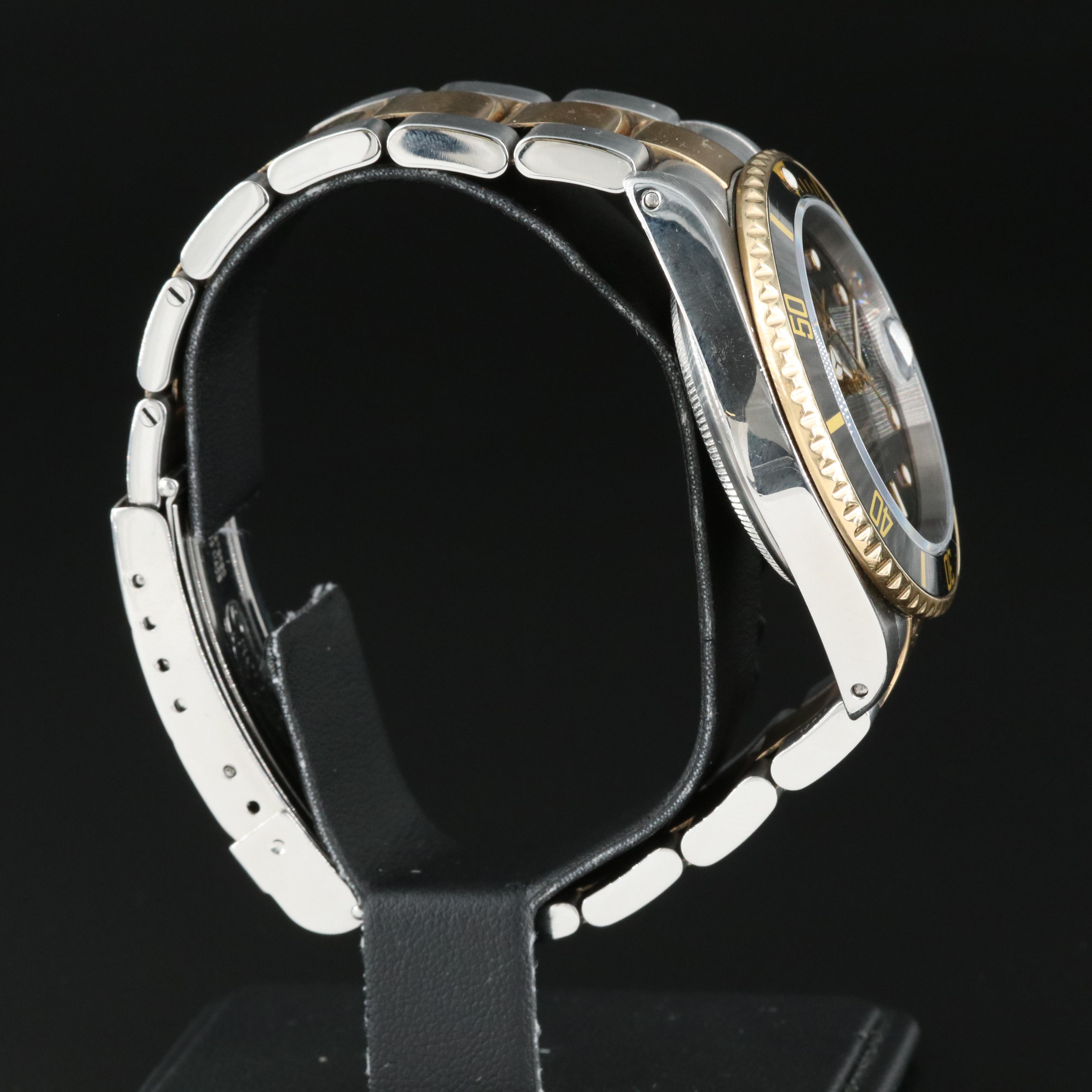 2001 Rolex Oyster Perpetual Submariner Date Watch