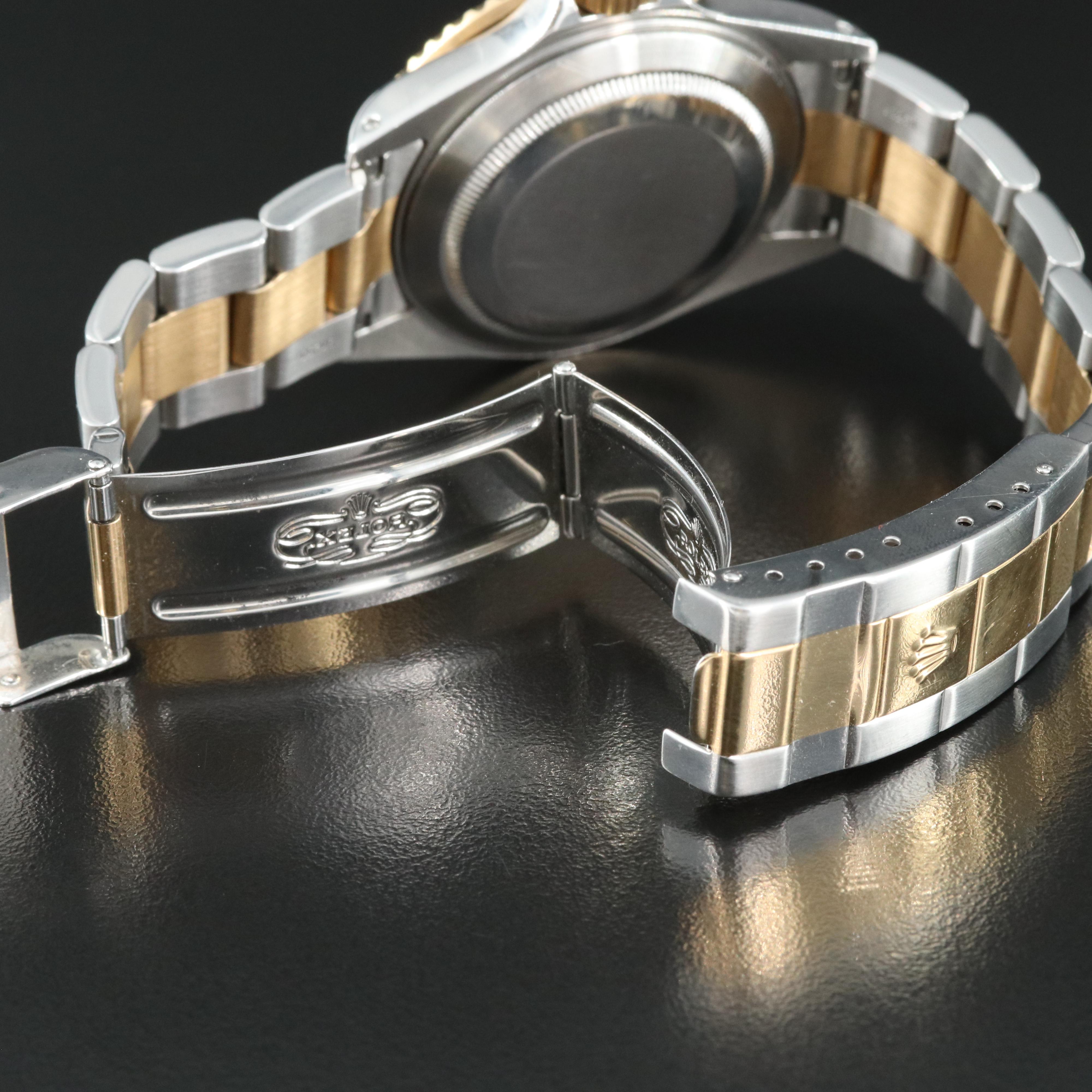 2001 Rolex Oyster Perpetual Submariner Date Watch