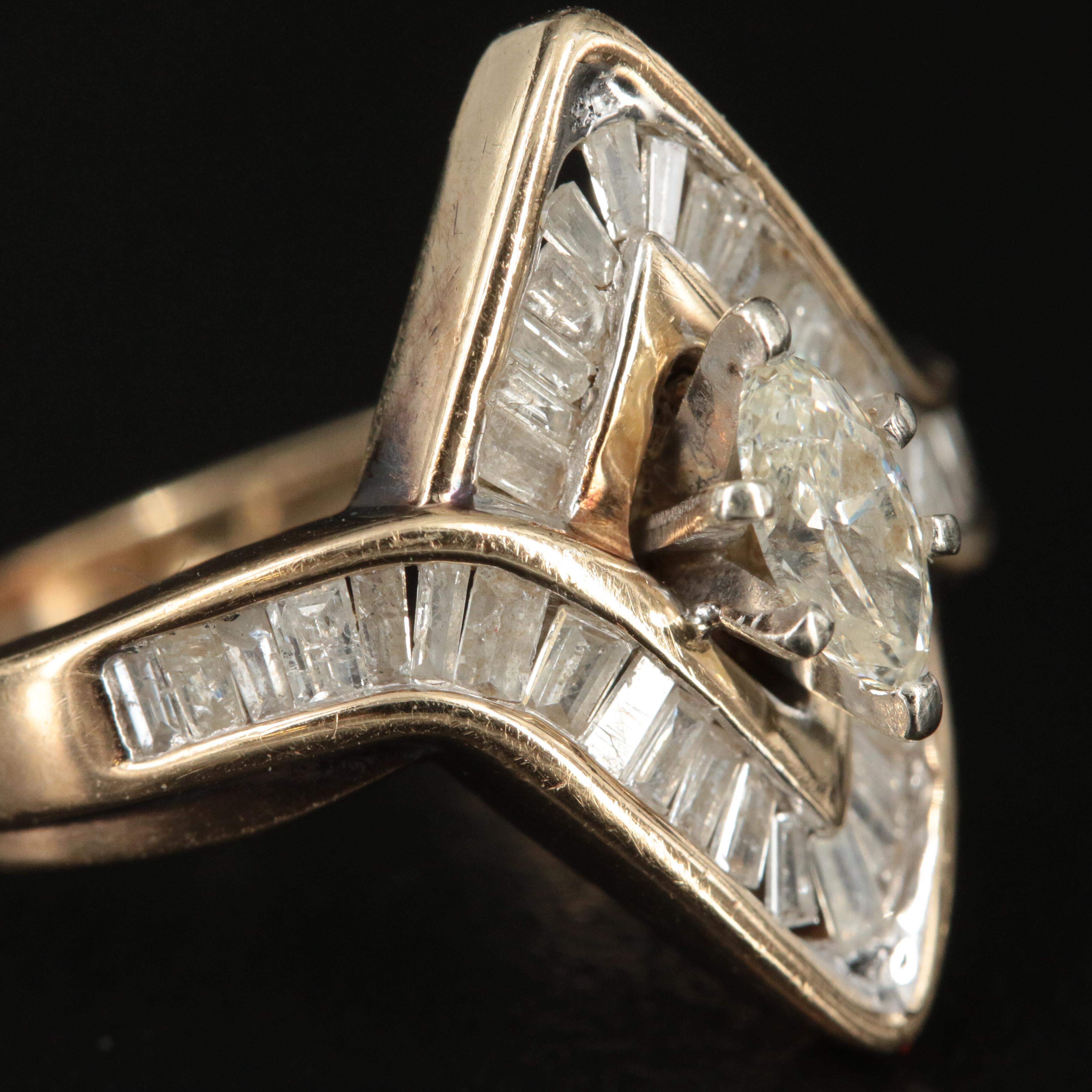 10K 1.05 CTW Diamond Ring