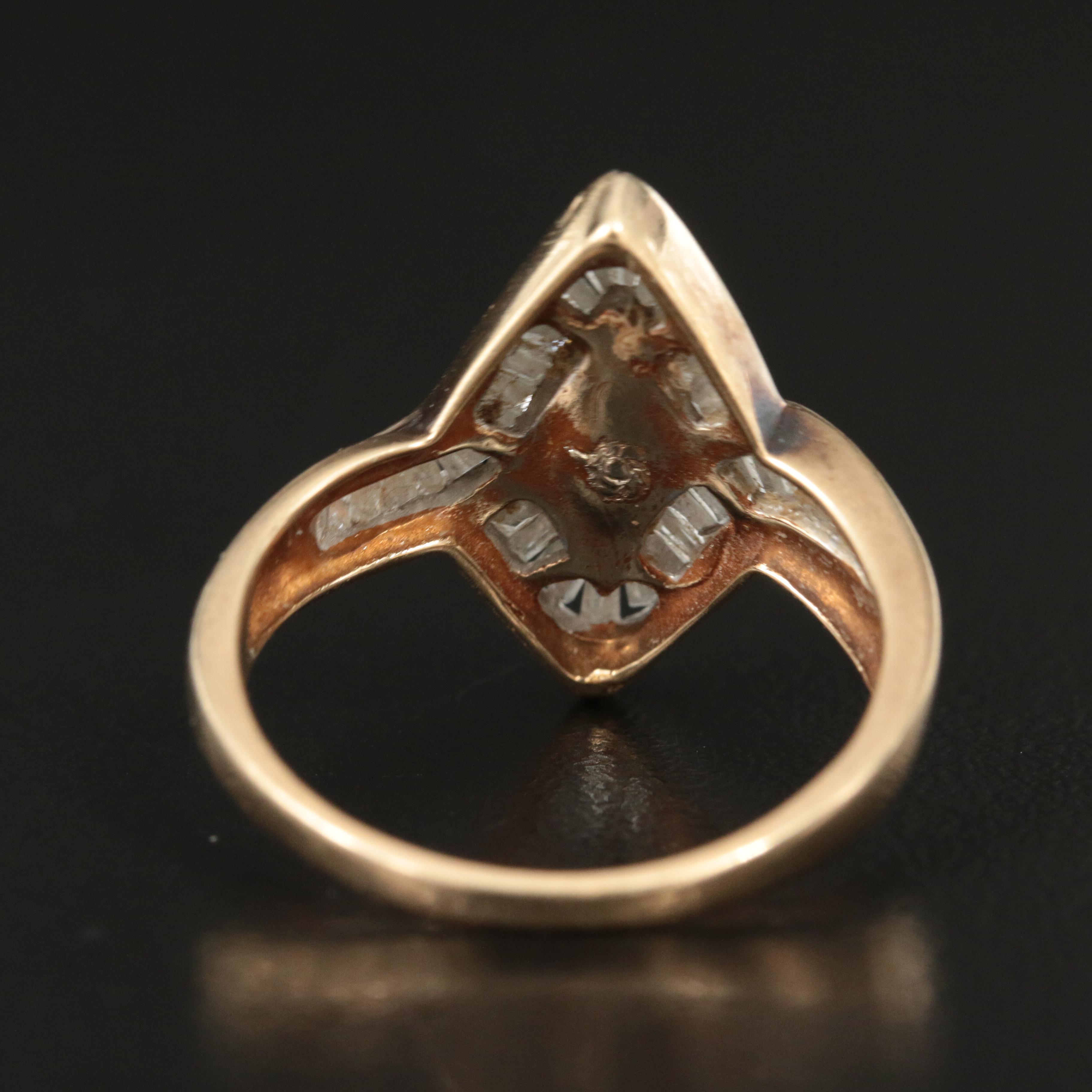 10K 1.05 CTW Diamond Ring