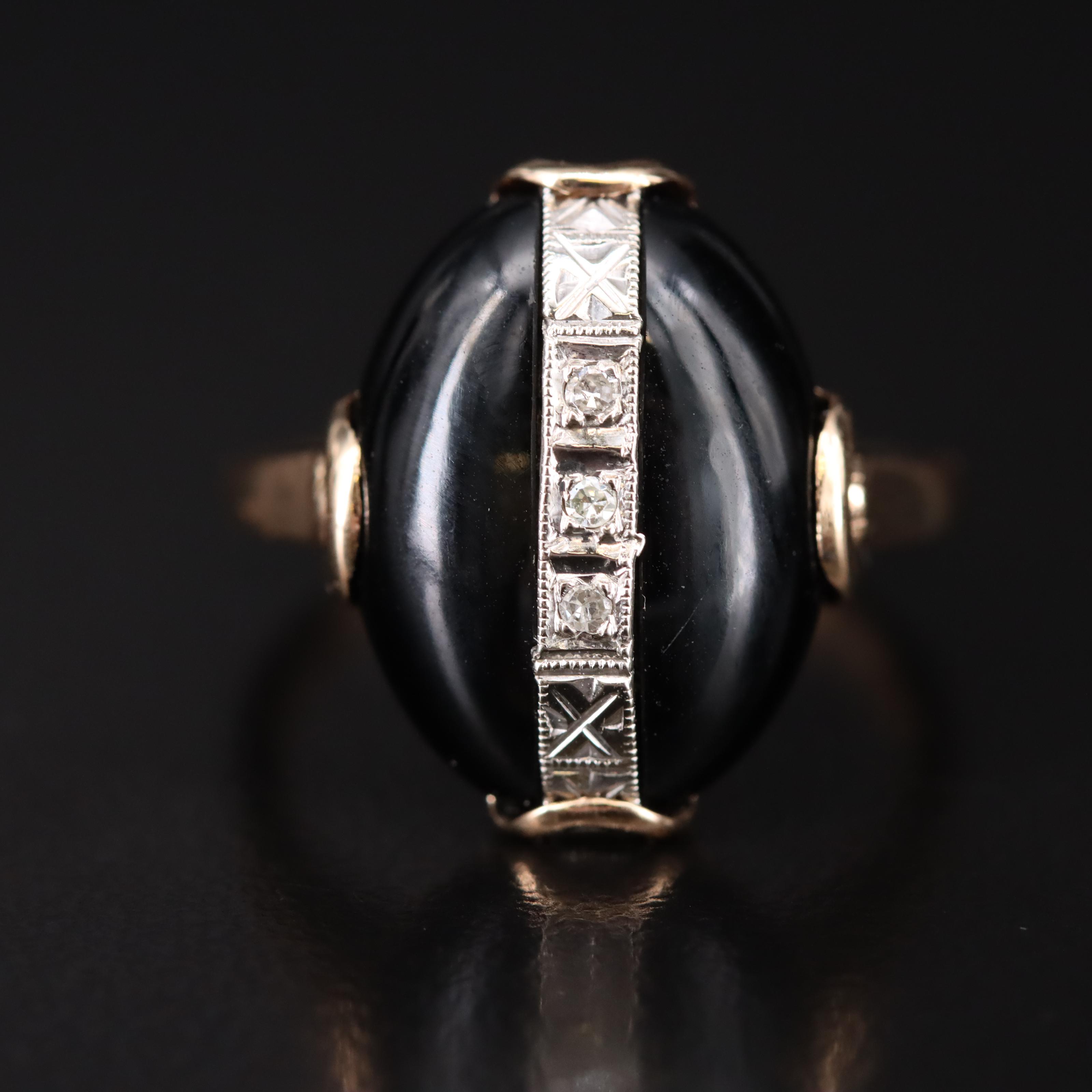10K Black Onyx and 0.03 CTW Diamond Ring