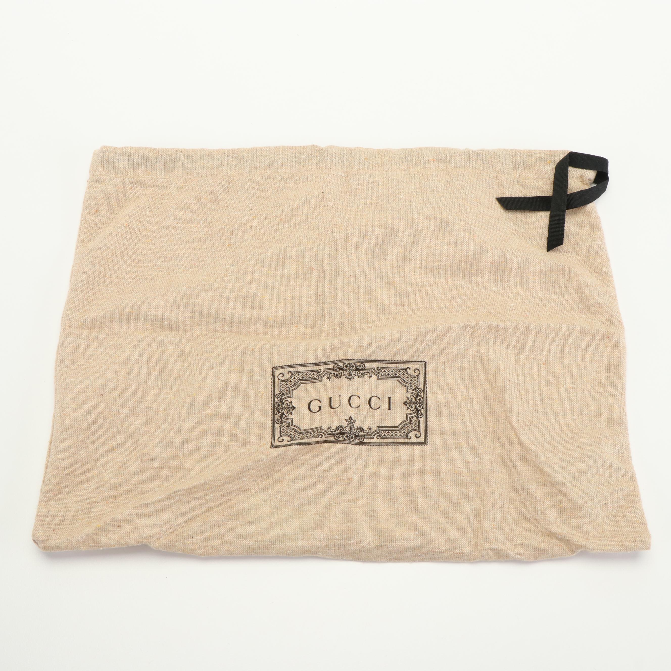 Gucci GG Marmont Matelassé Shoulder Bag in Black Leather