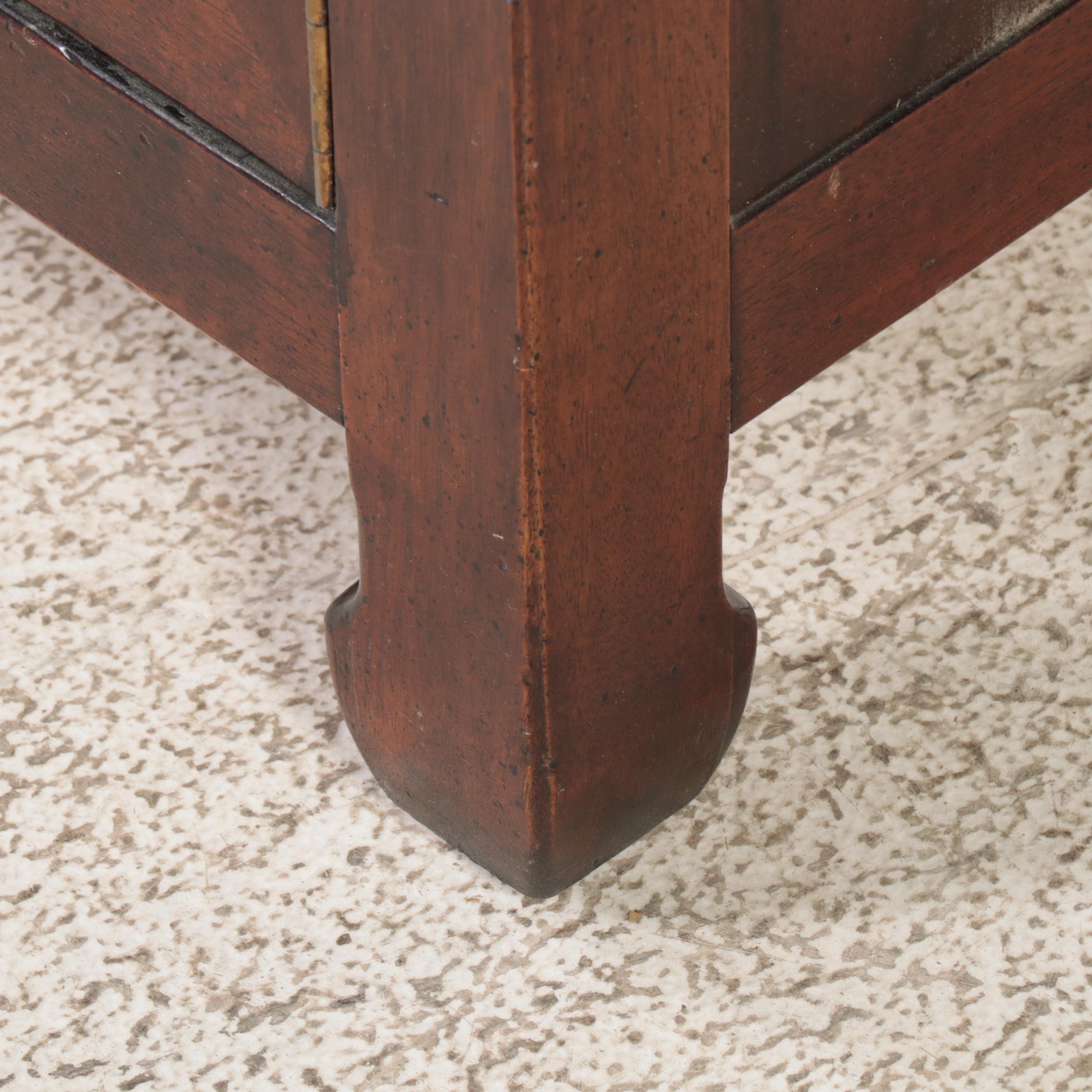 Henredon Chinese Style Brass-Mounted Mahogany China Cabinet