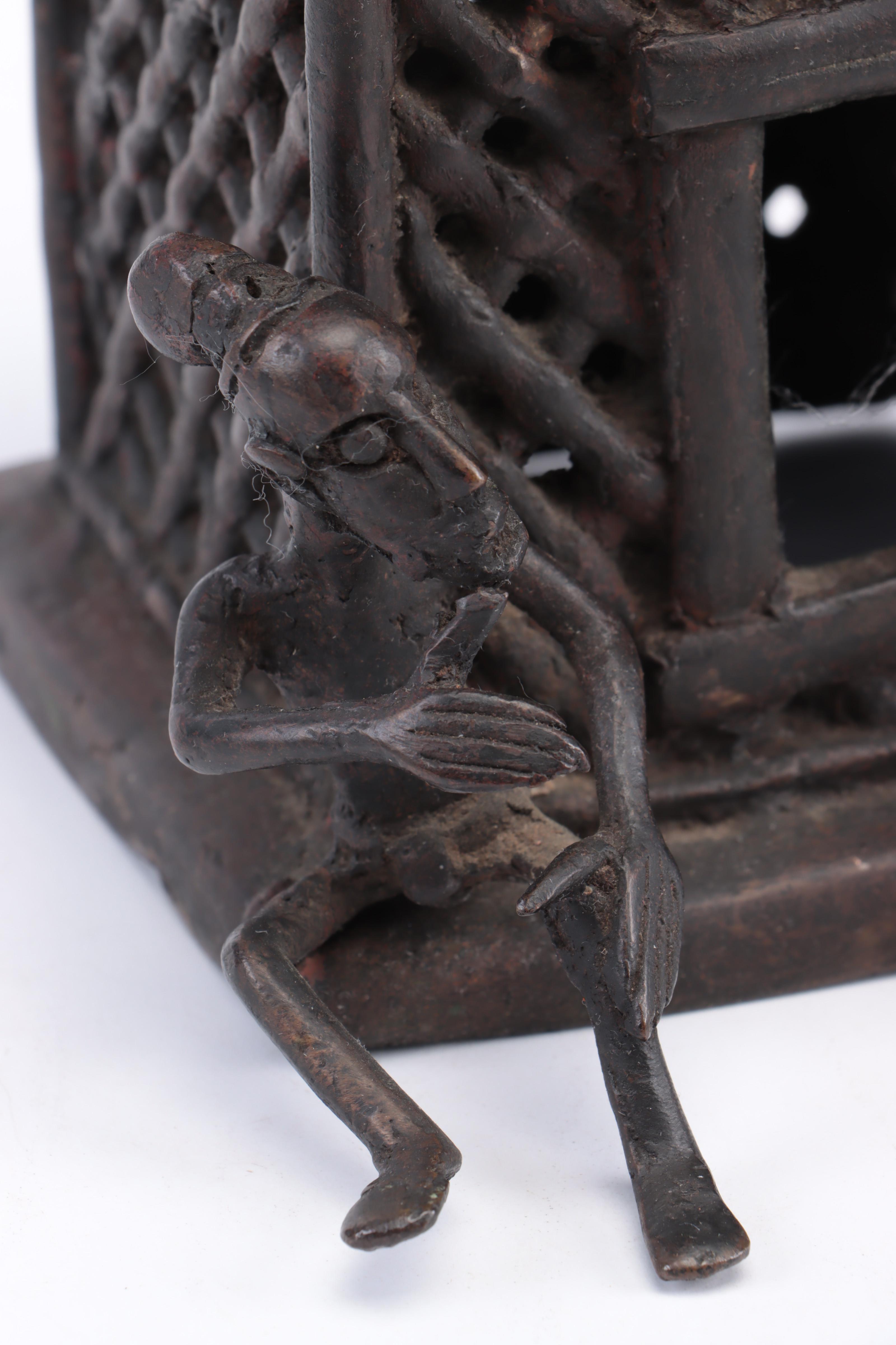 Bronze Sculpture of Bamiléké, Cameroon, Building with Figures