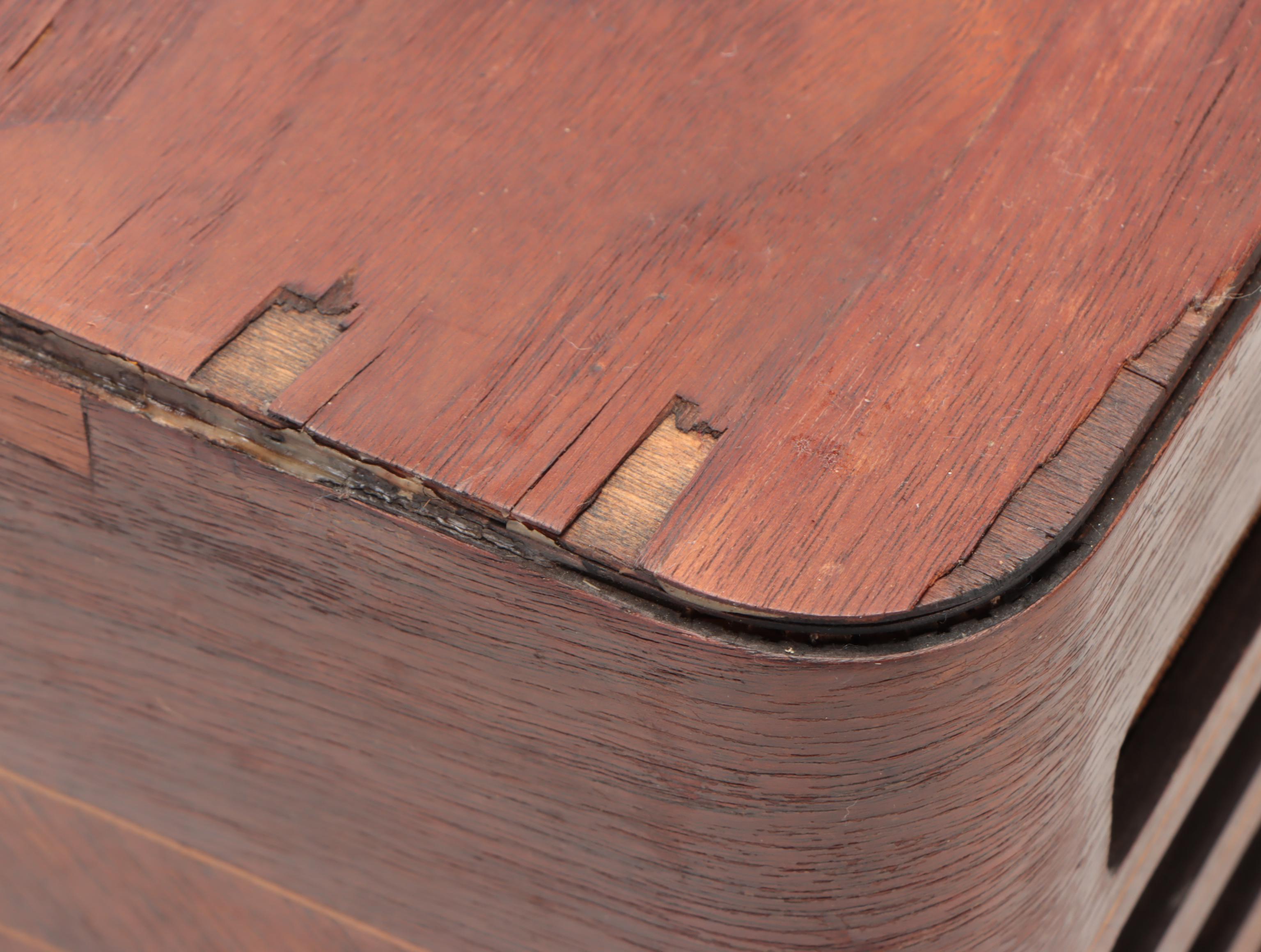 Philco Art Deco Walnut-Veneered Tabletop Tube Radio, 1930s