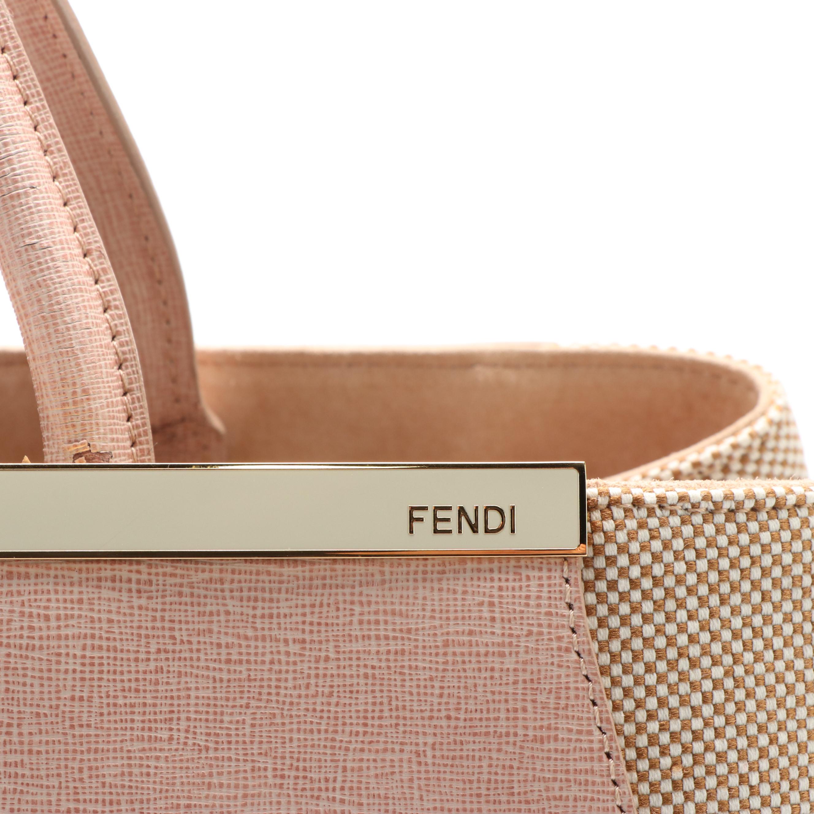 Fendi Toujours Hand Bag in Pink Leather