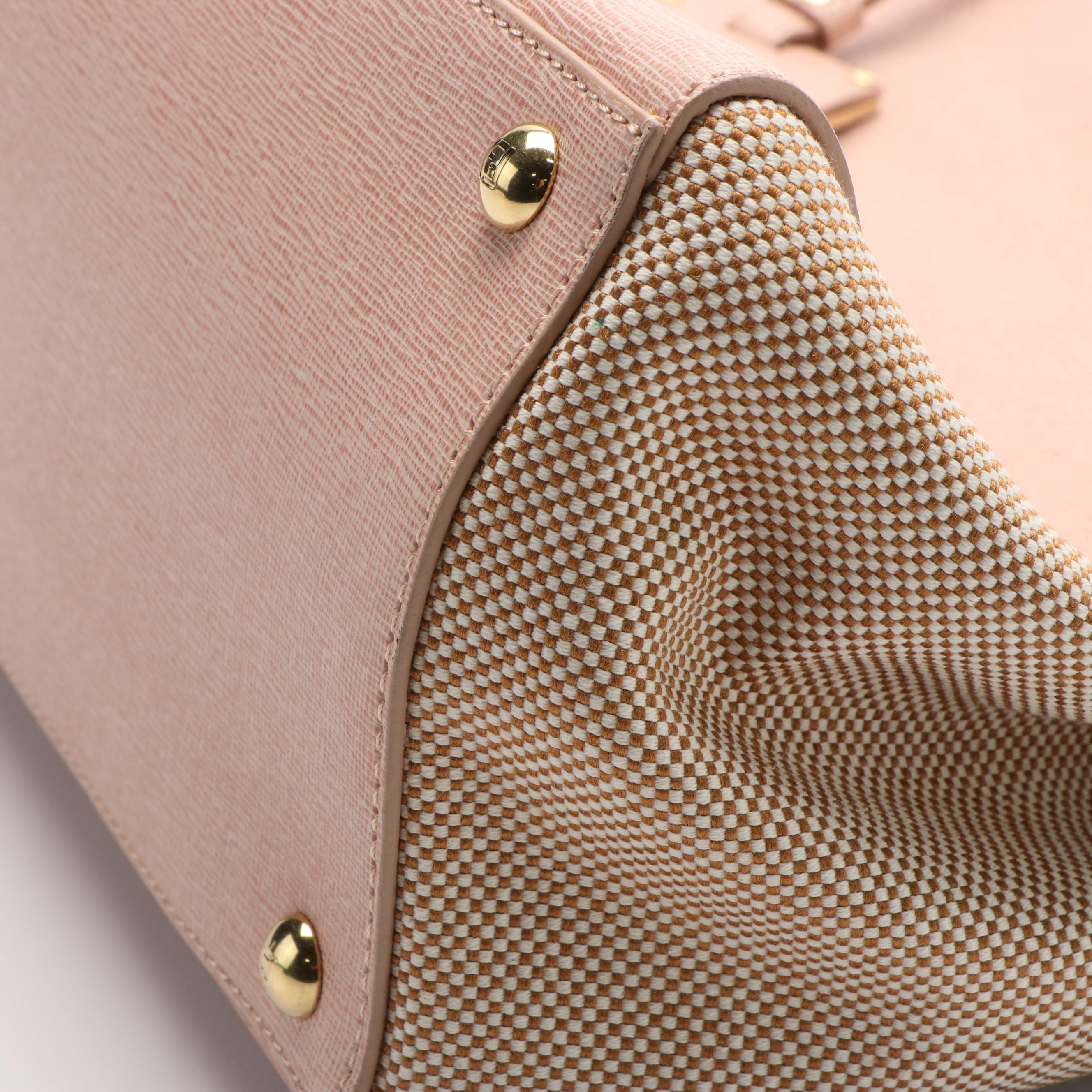 Fendi Toujours Hand Bag in Pink Leather