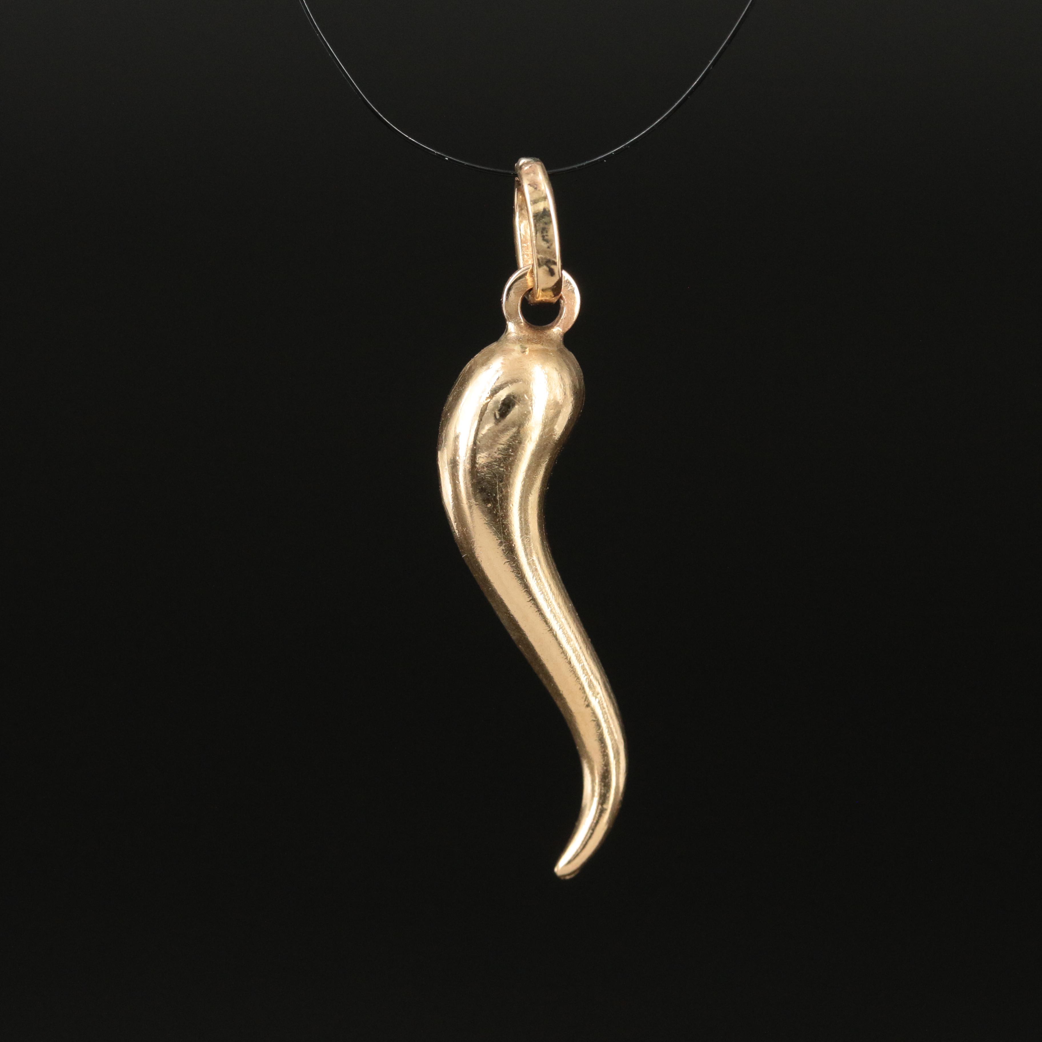 18K Cornicello Pendant