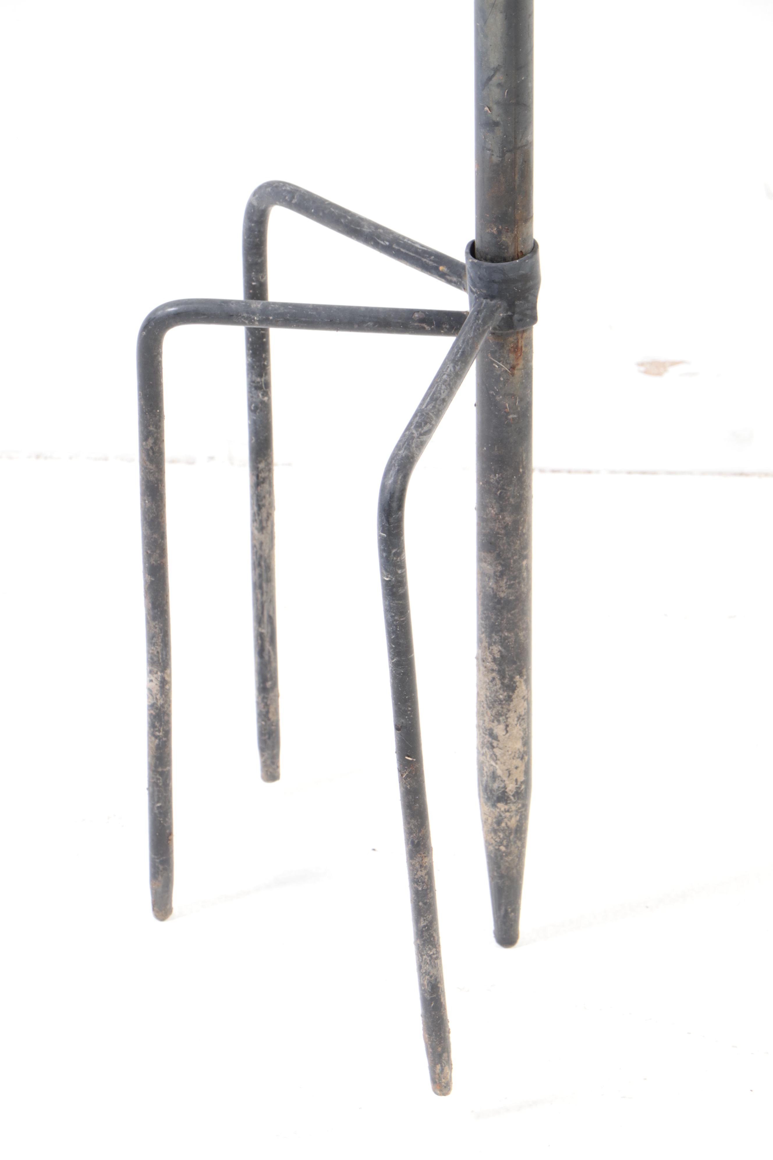 Paint-Decorated Metal Garden Pinwheels