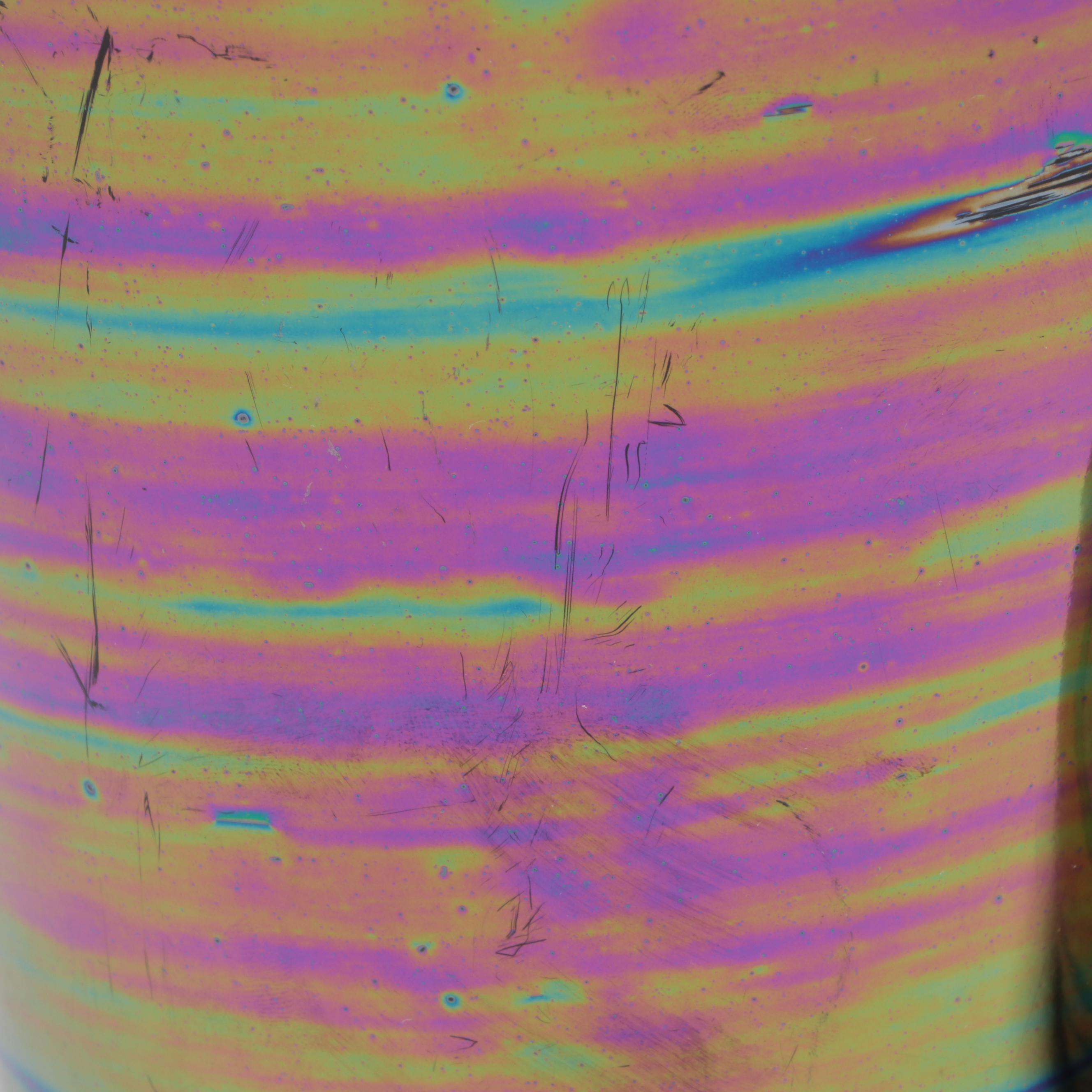 High Gloss Ceramic Vase with Other Striped Pattern Glass Vase