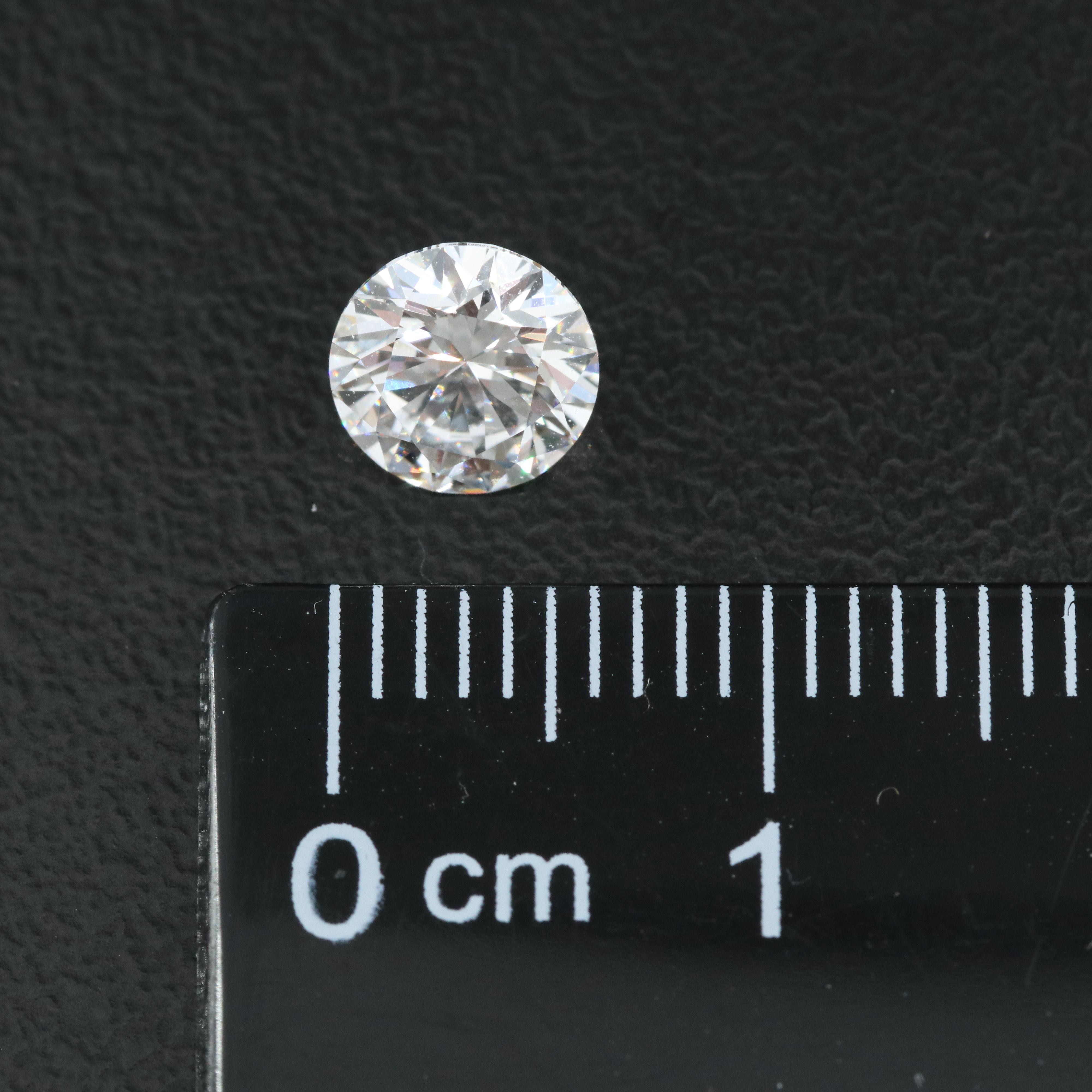 Loose 0.90 CT Lab Grown Diamond with IGI Report