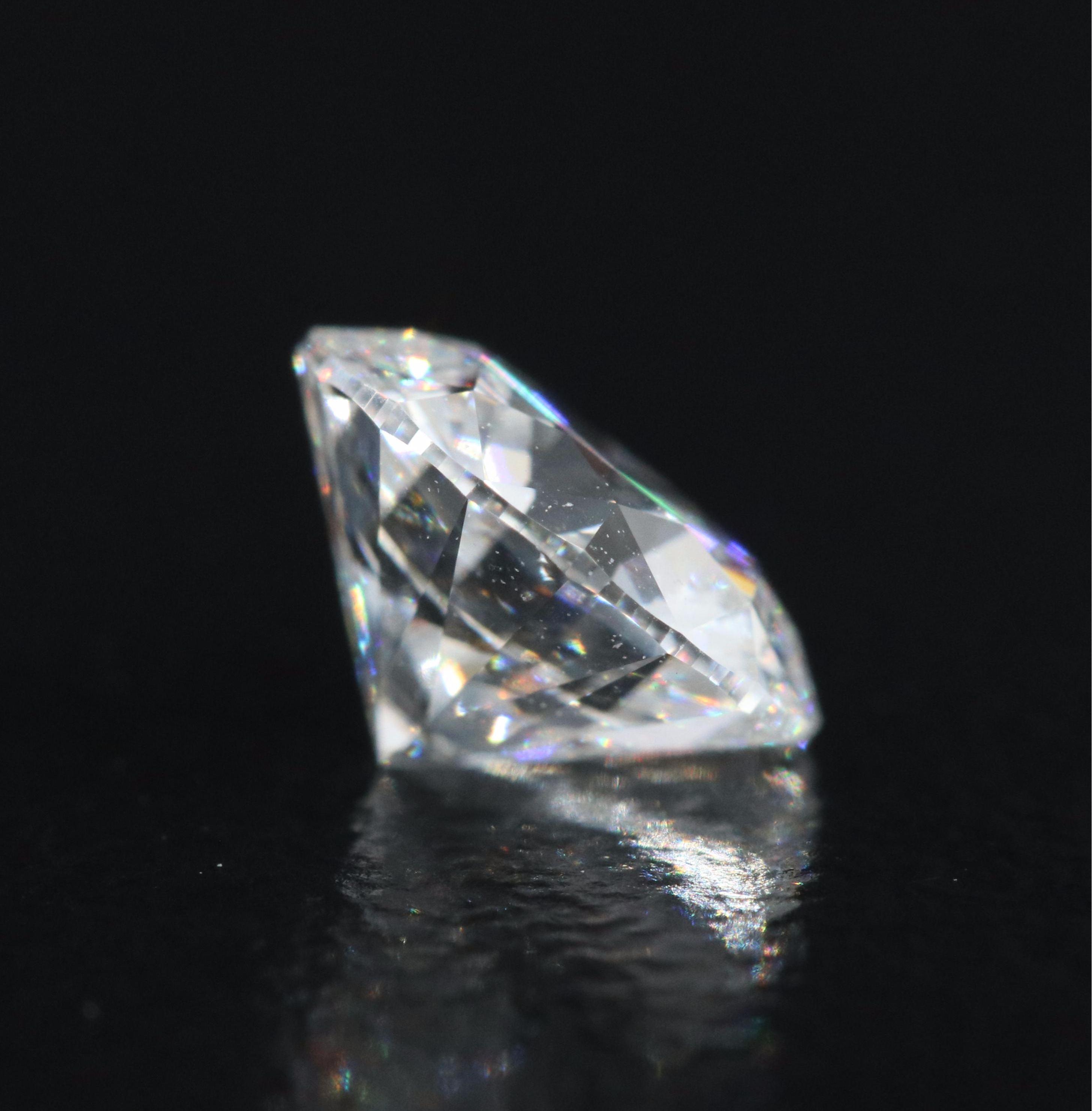 Loose 0.90 CT Lab Grown Diamond with IGI Report