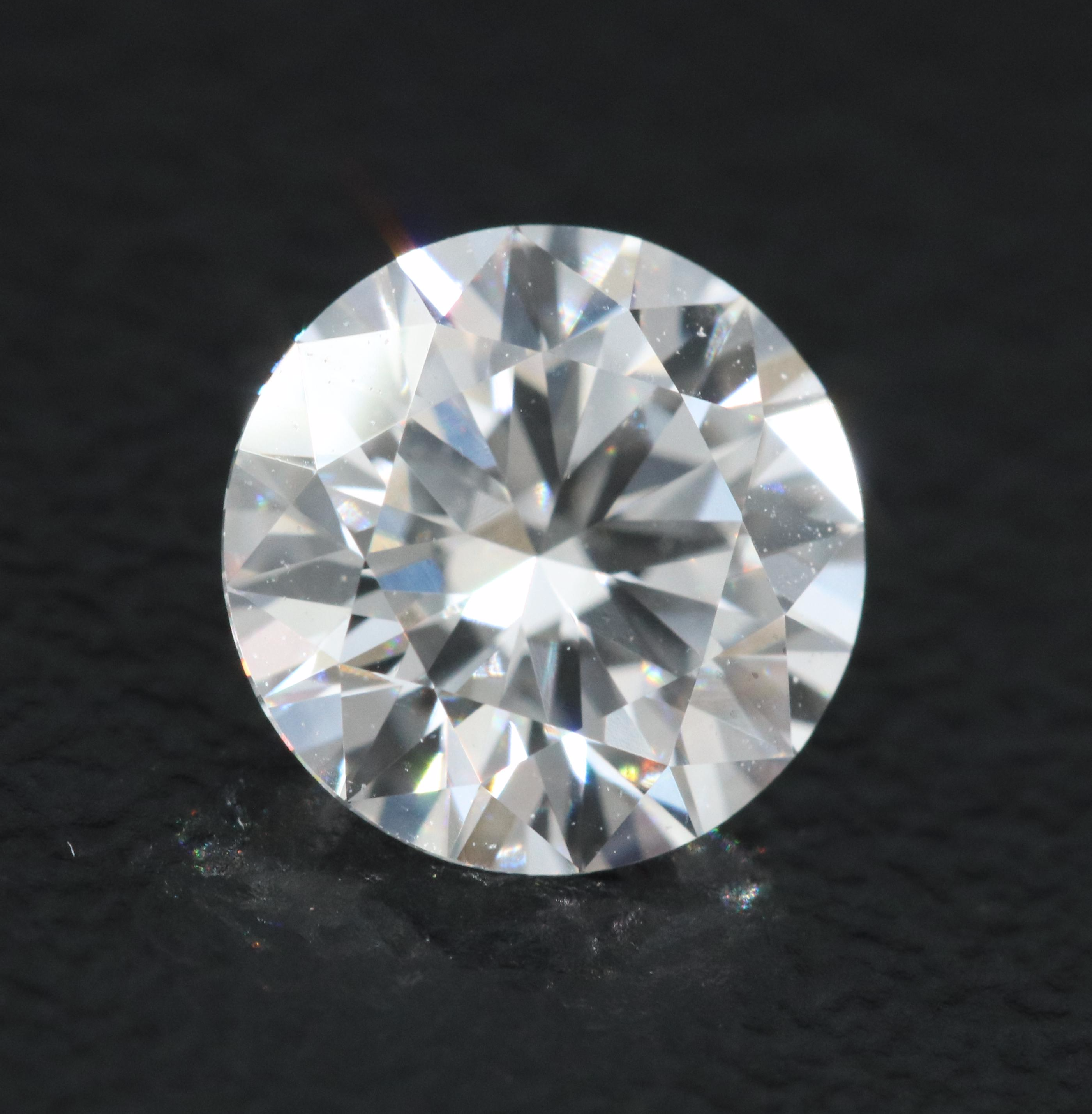 Loose 0.90 CT Lab Grown Diamond with IGI Report