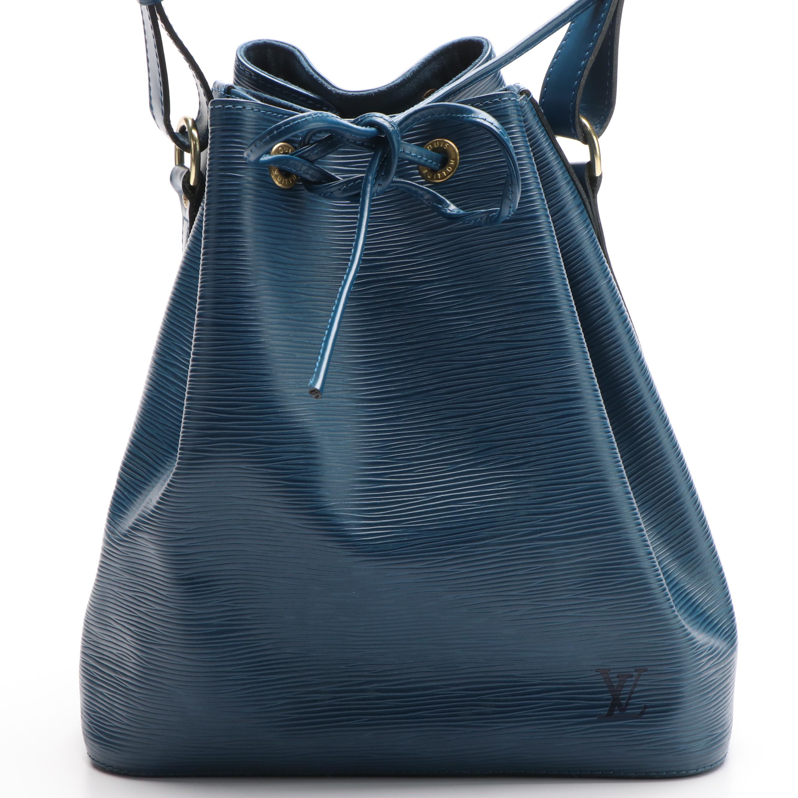 Louis Vuitton Noe Bucket Bag in Blue Epi Leather