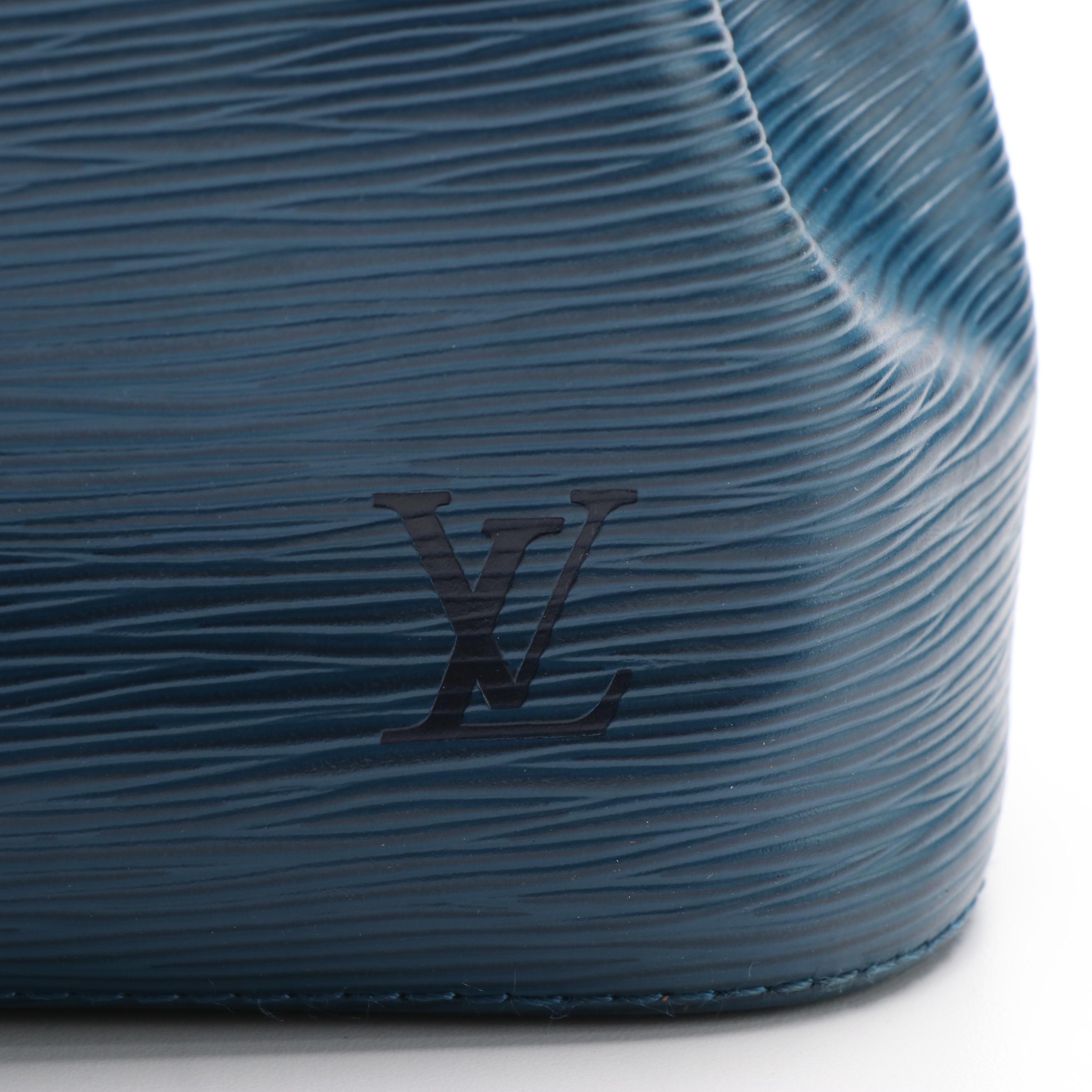 Louis Vuitton Noe Bucket Bag in Blue Epi Leather