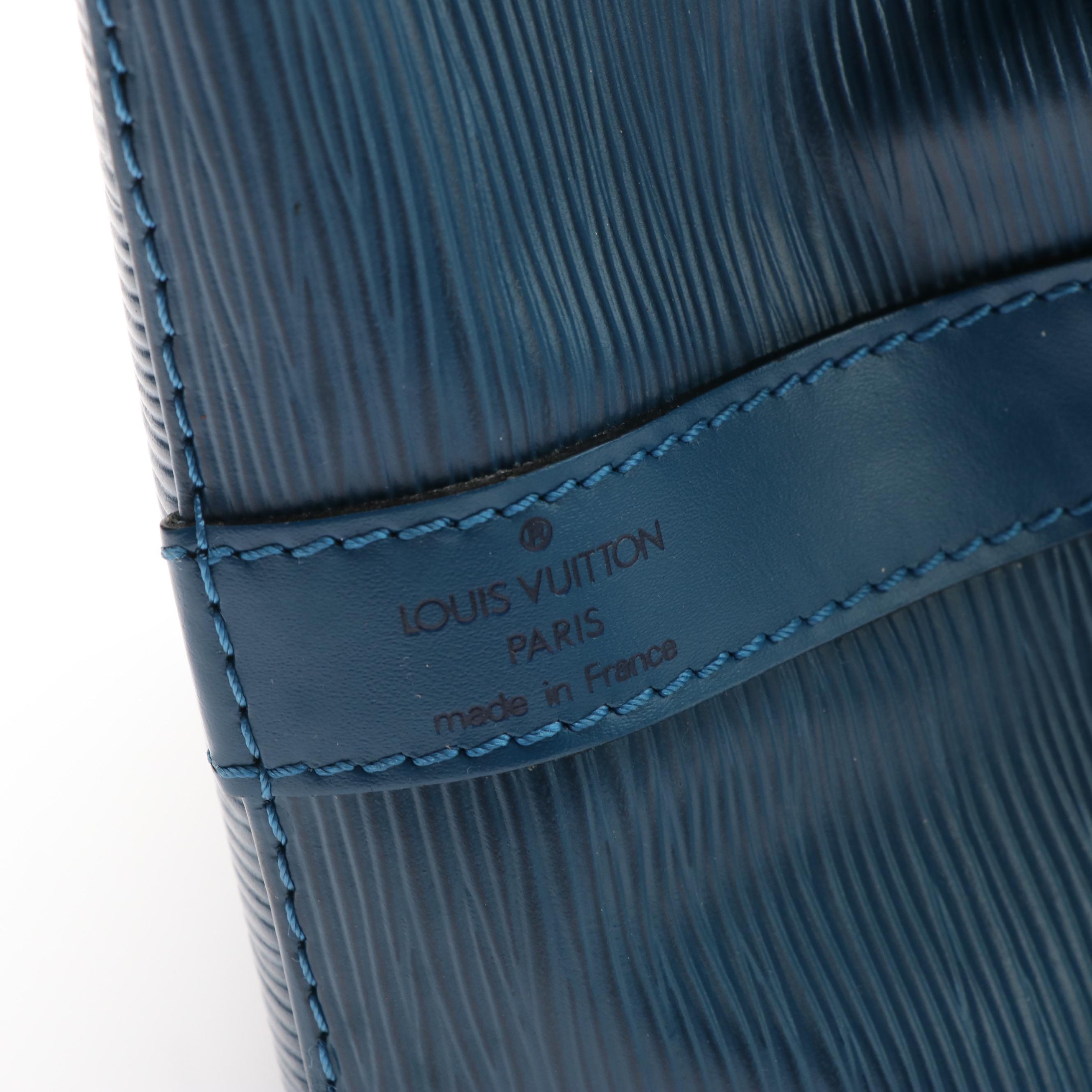 Louis Vuitton Noe Bucket Bag in Blue Epi Leather