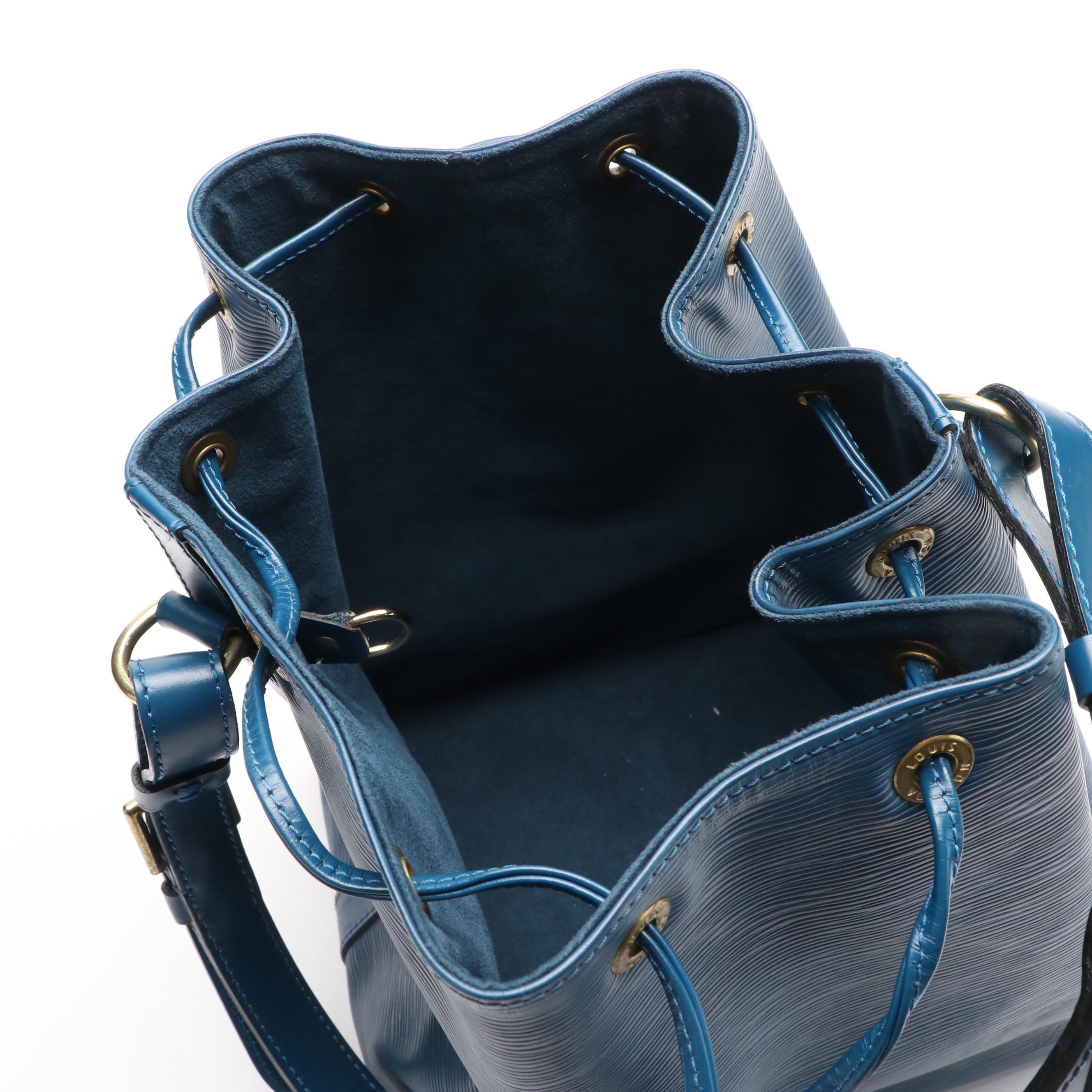 Louis Vuitton Noe Bucket Bag in Blue Epi Leather