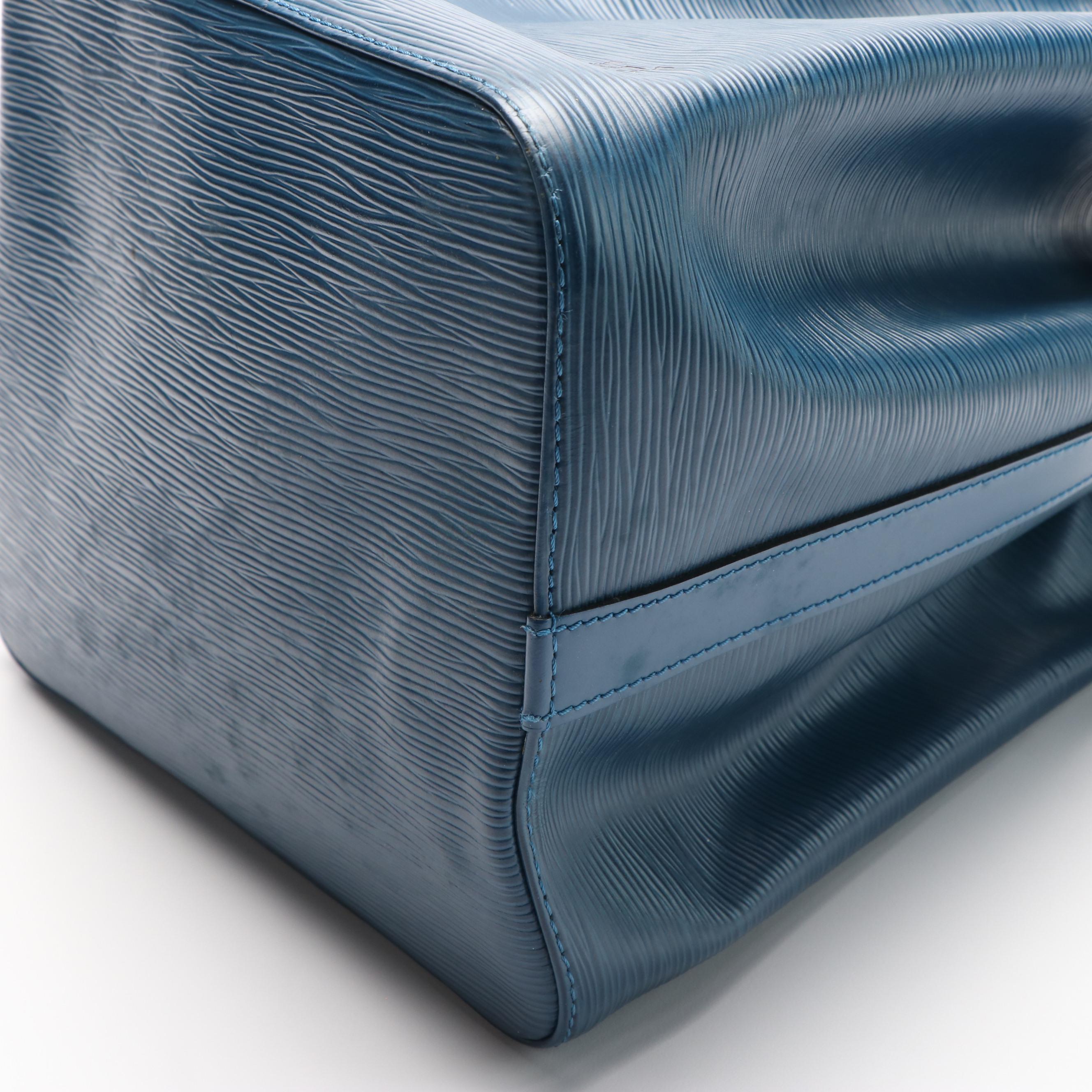 Louis Vuitton Noe Bucket Bag in Blue Epi Leather