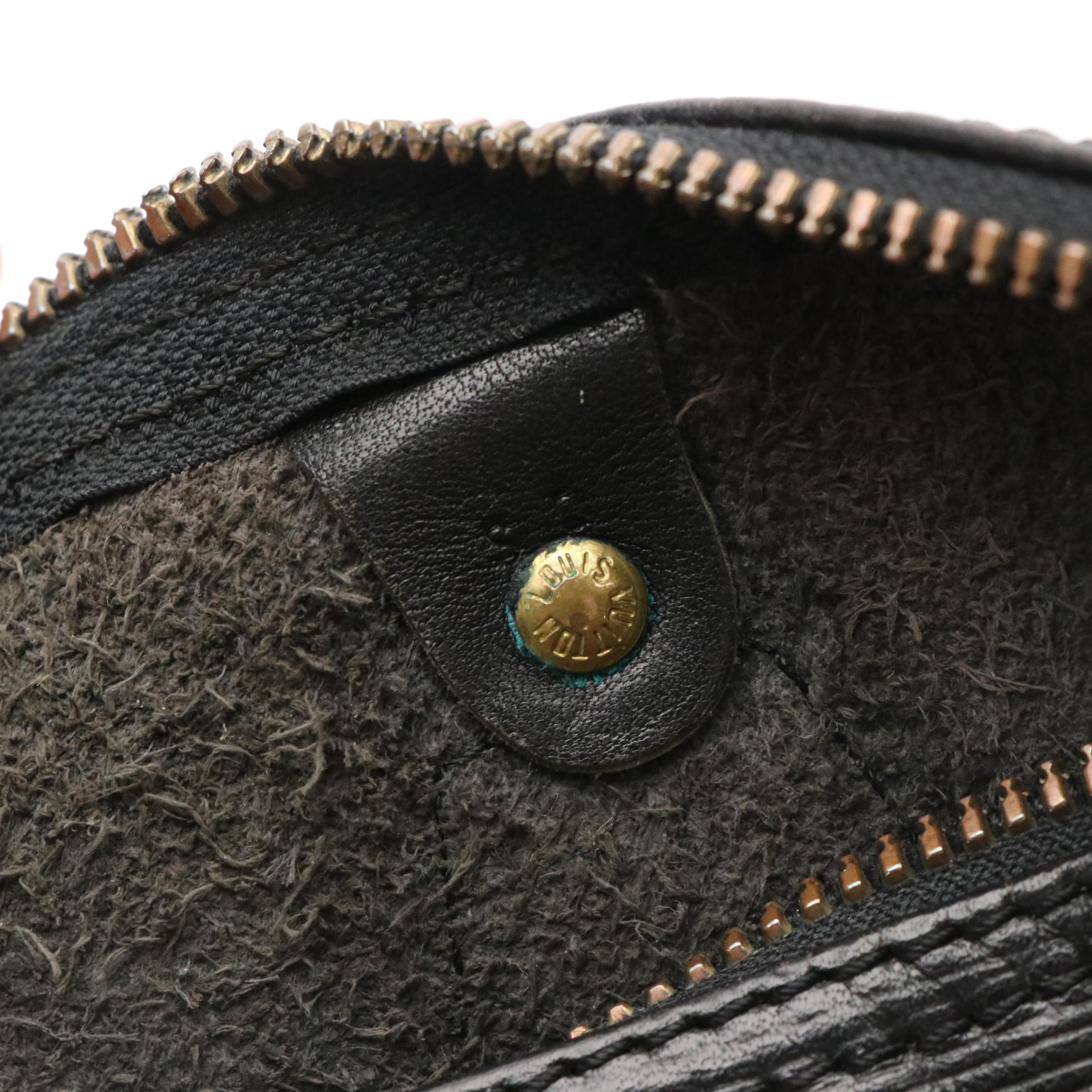 Louis Vuitton Speedy 30 in Black Epi and Smooth Leather