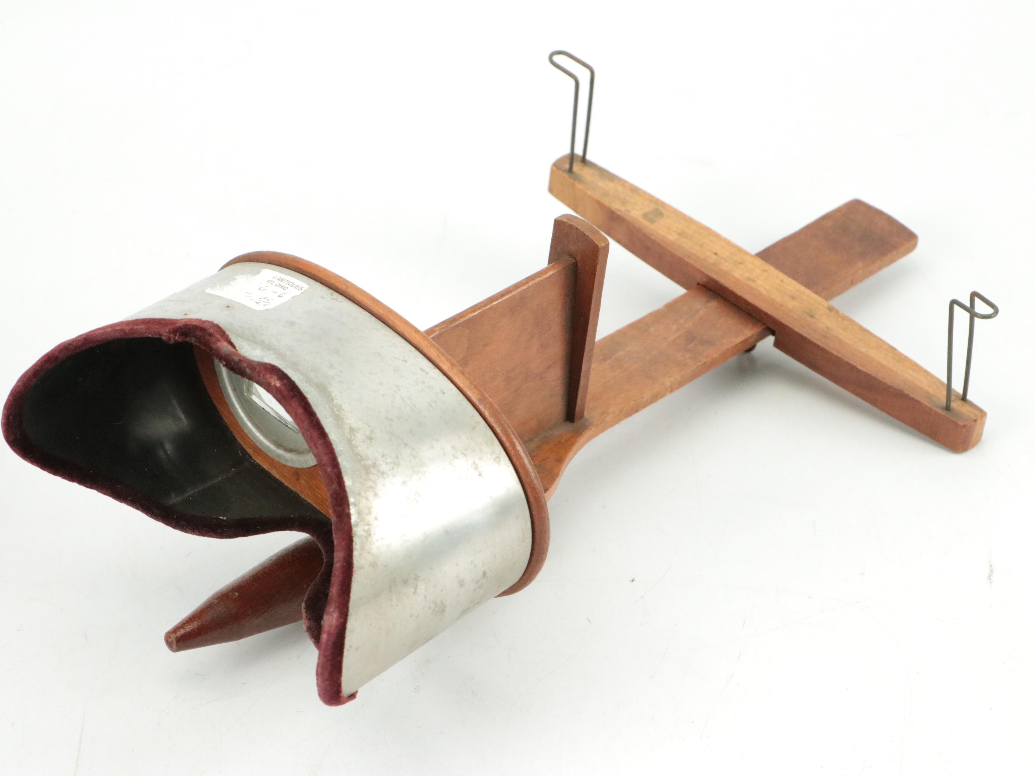 Underwood & Underwood Stereoscope with View Cards