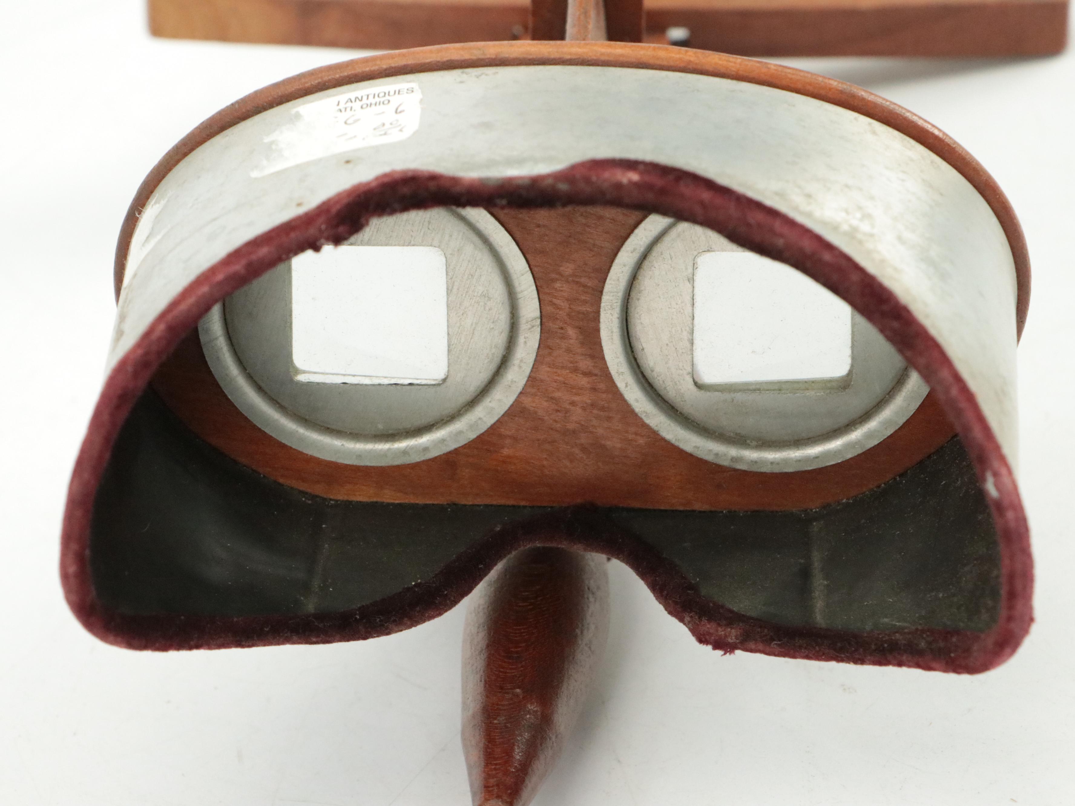 Underwood & Underwood Stereoscope with View Cards