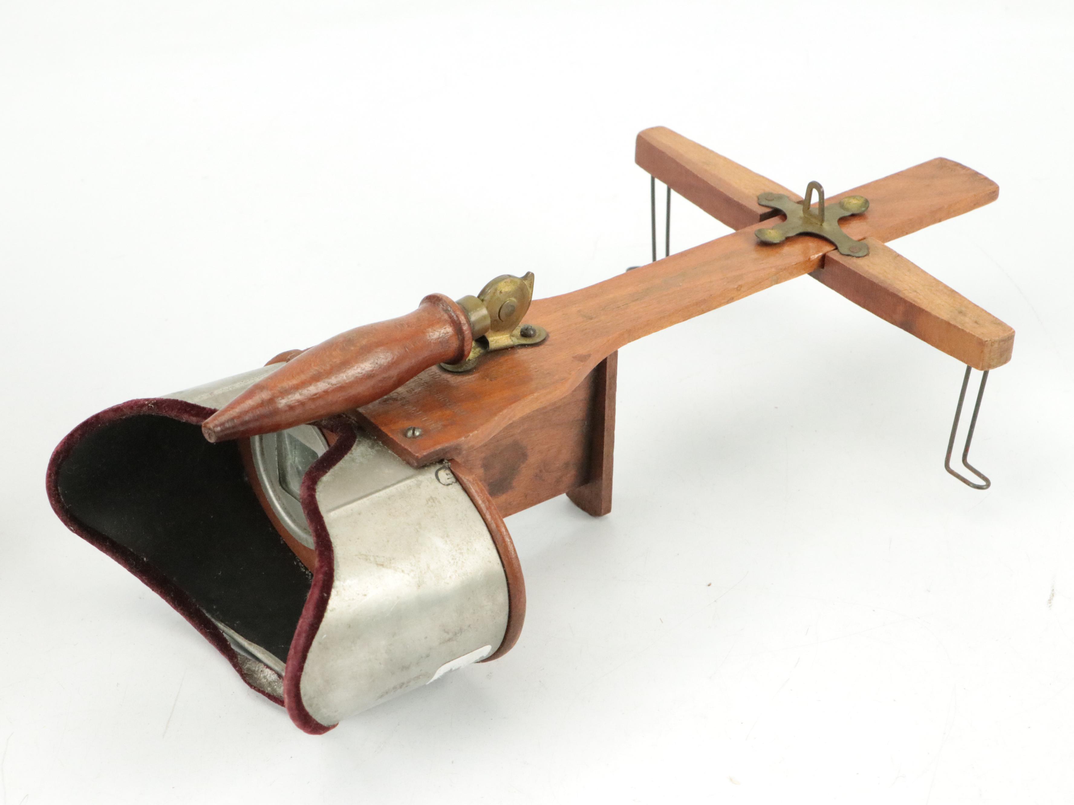 Underwood & Underwood Stereoscope with View Cards