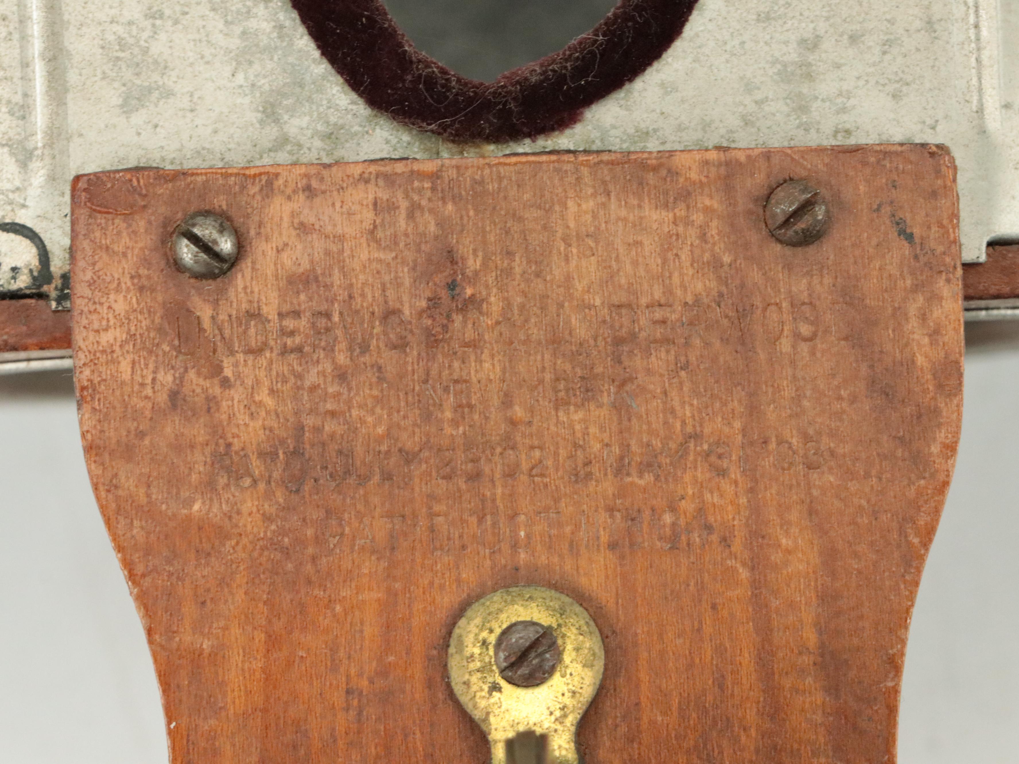 Underwood & Underwood Stereoscope with View Cards