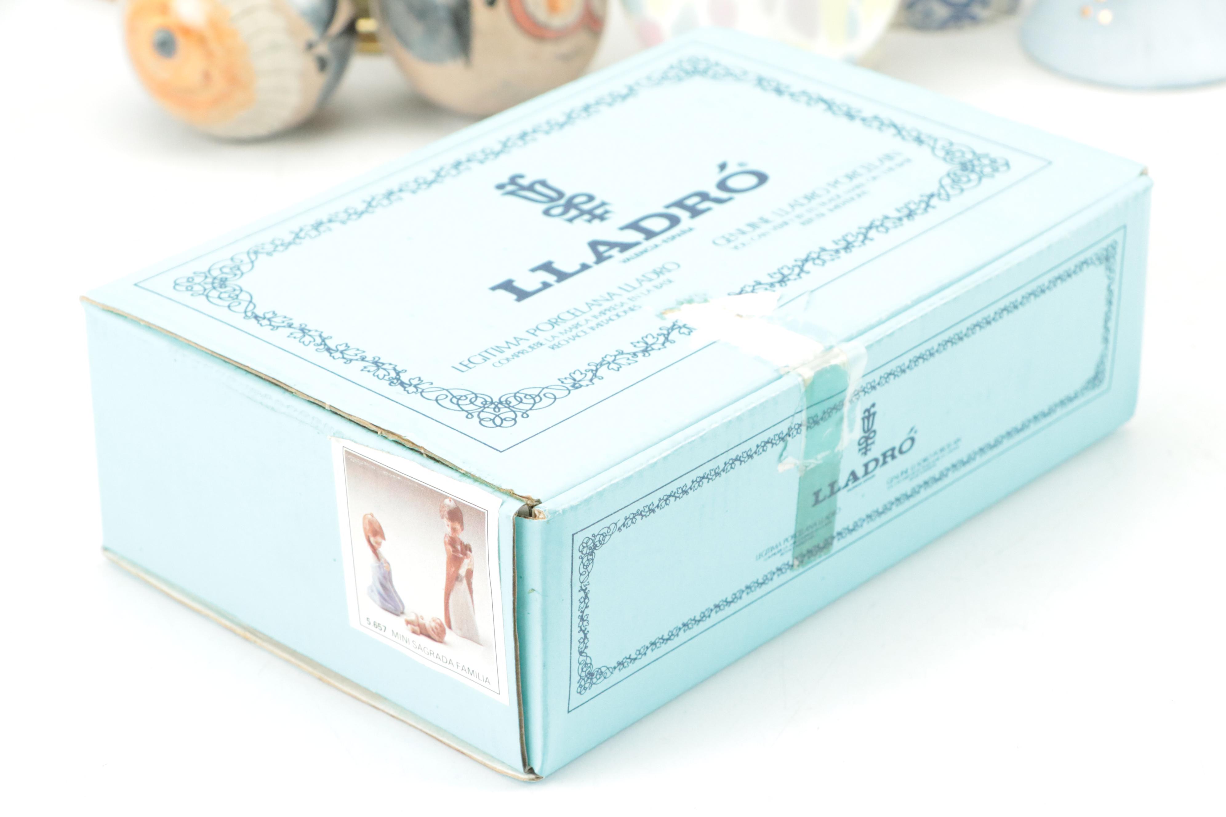 Lladró Holy Family Porcelain Figurines with Other Seasonal Décor