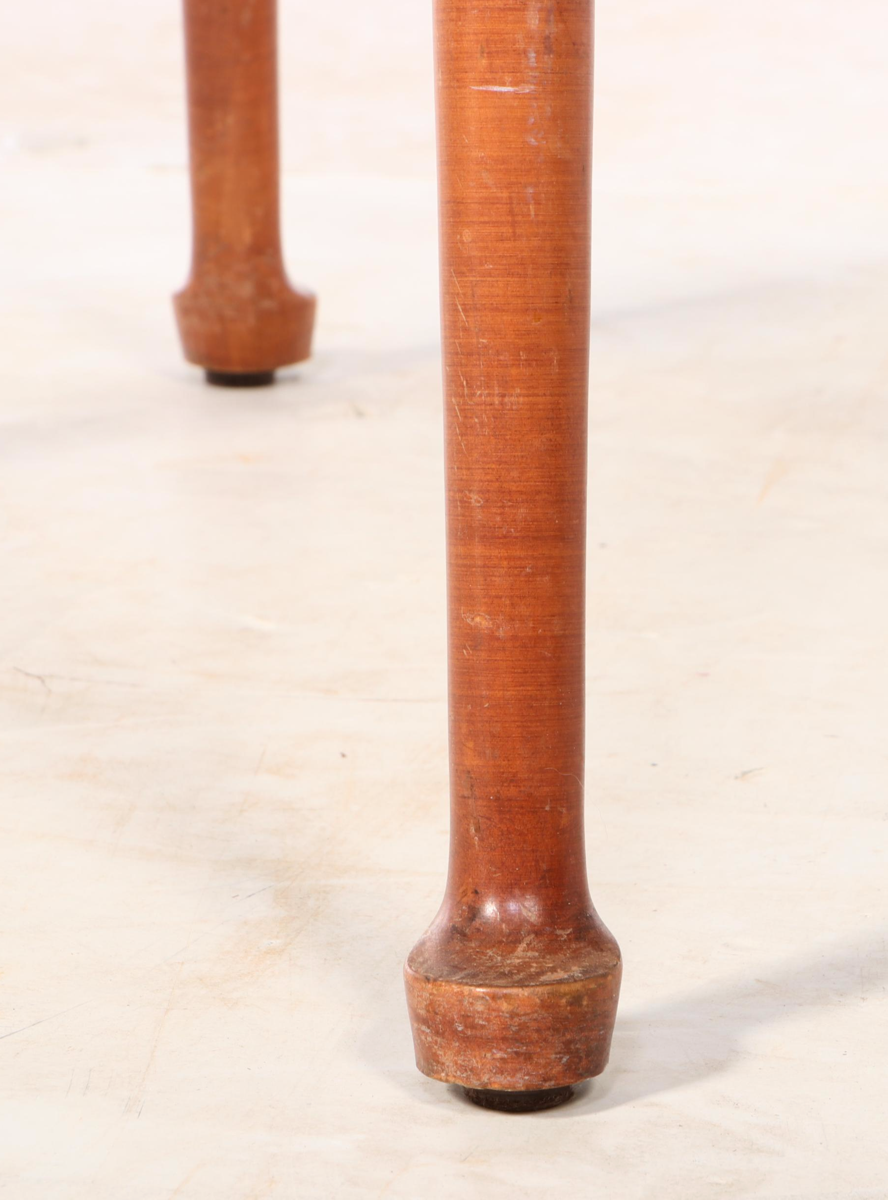Pair of Queen Anne Style Maple Side Tables, 20th Century