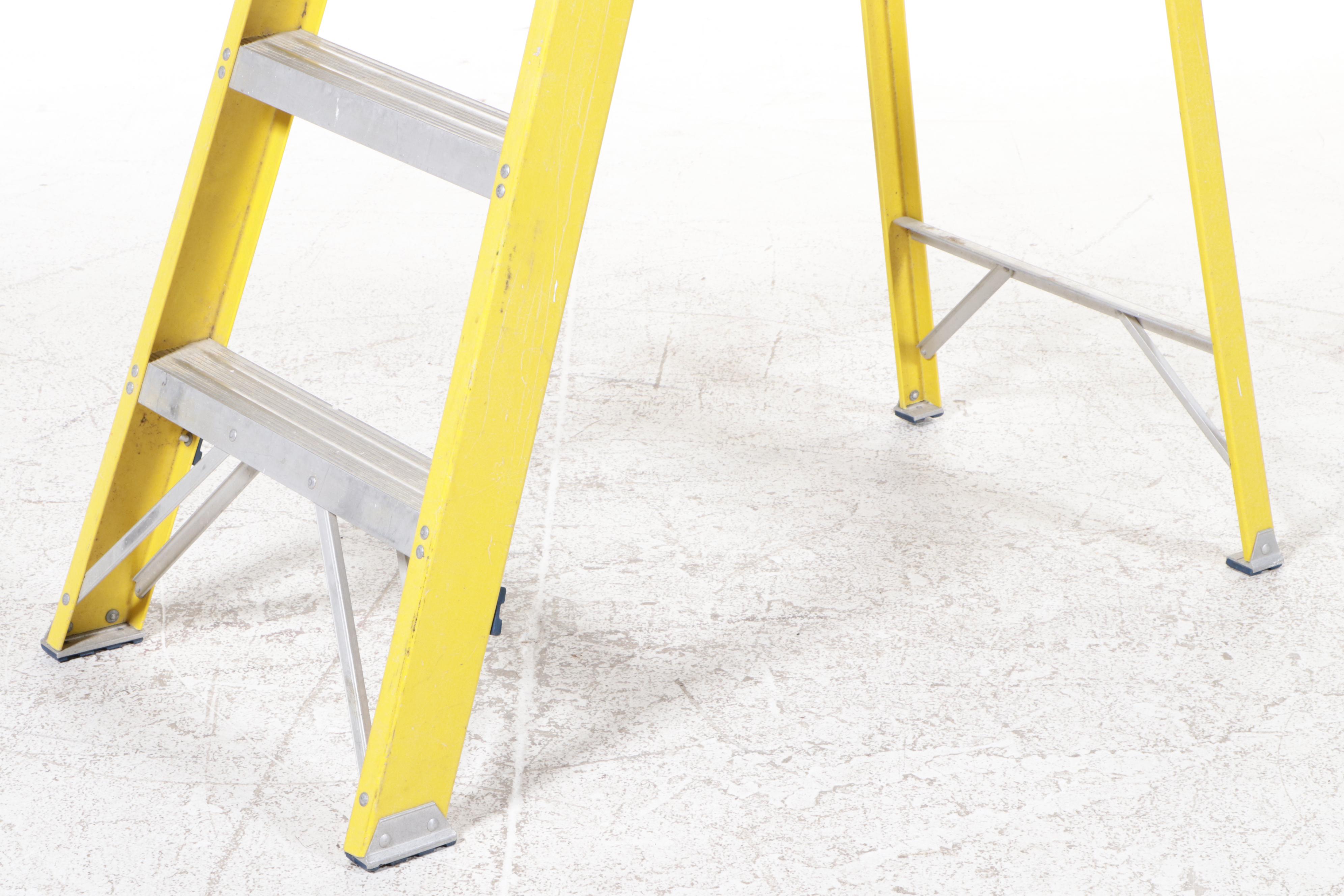 Cuprum Fiberglass and Aluminum 6' Step Ladder and 16' Extension Ladder