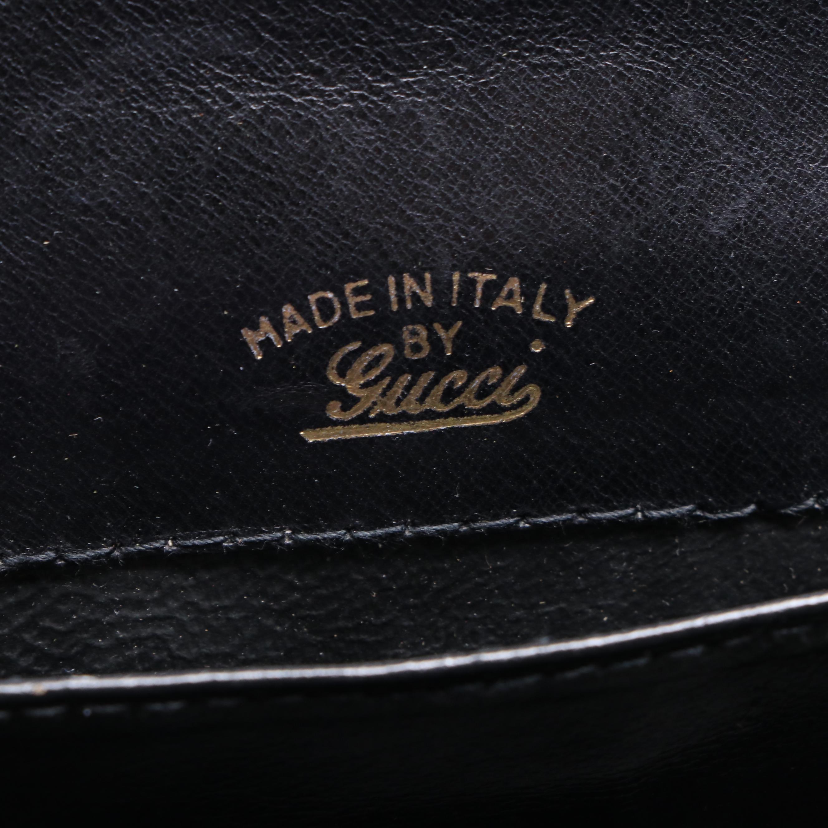 Gucci Shoulder Bag in Black Leather