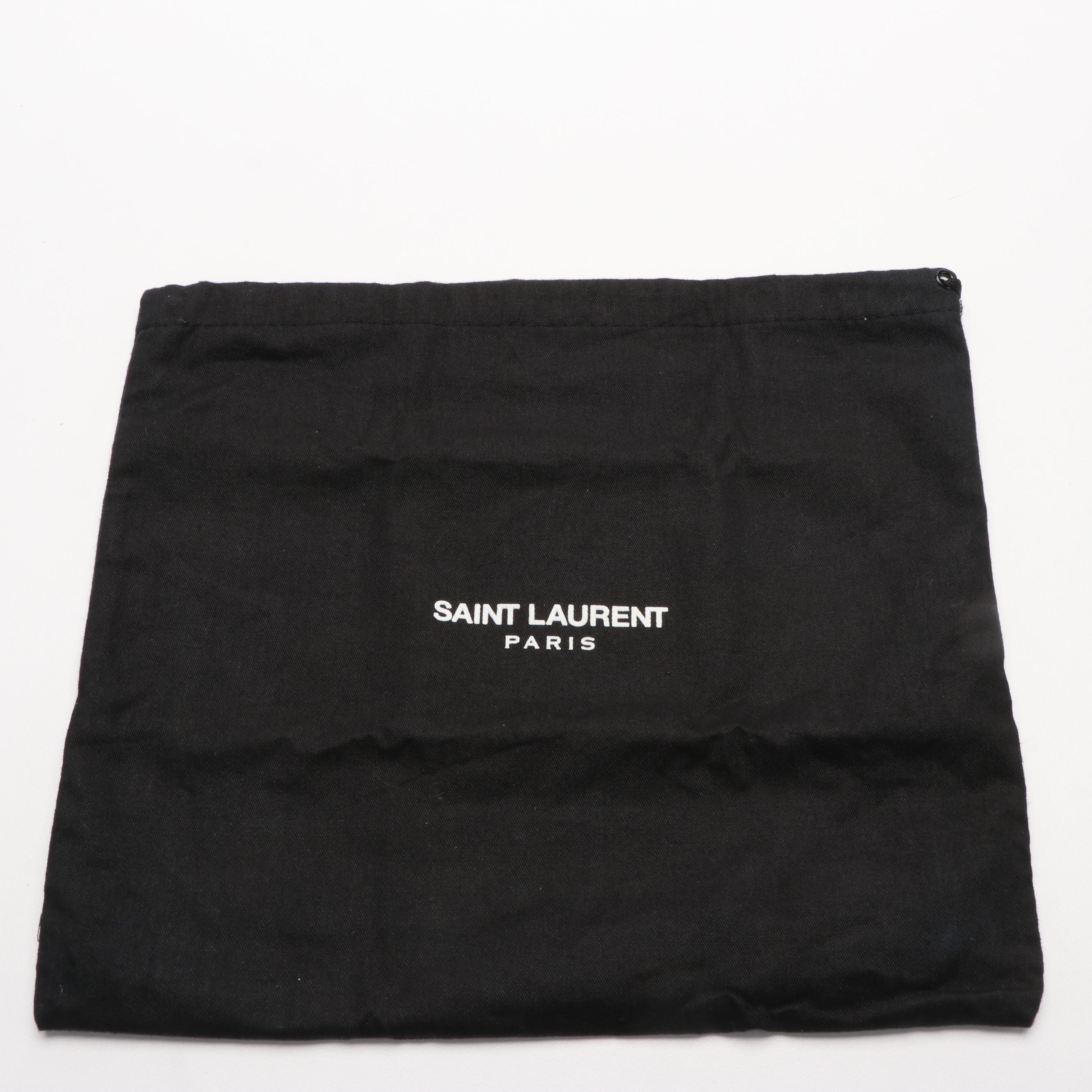 Yves Saint Laurent Crossbody Bag in Red Grained Leather