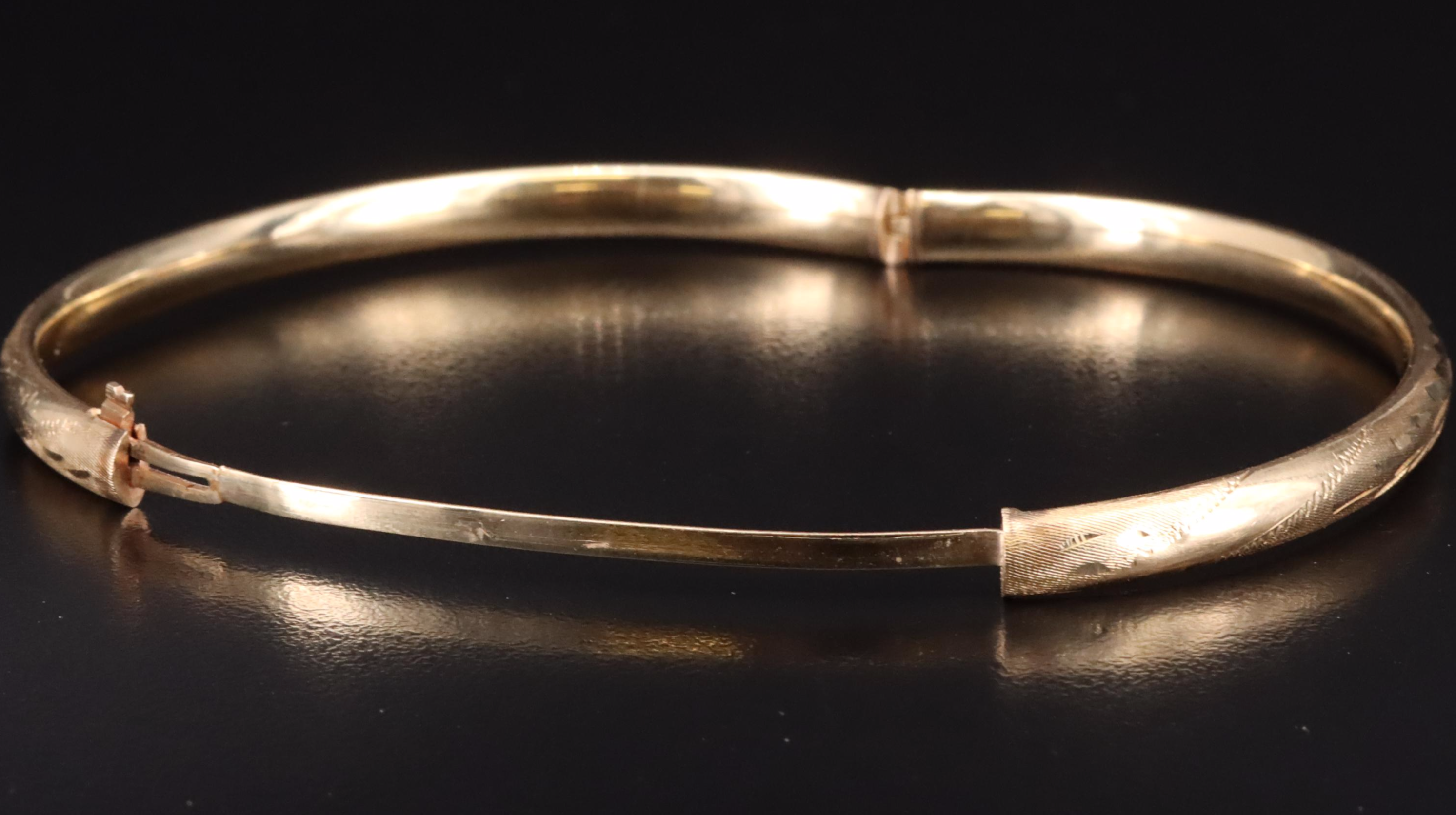 14K Diamond Cut Bangle