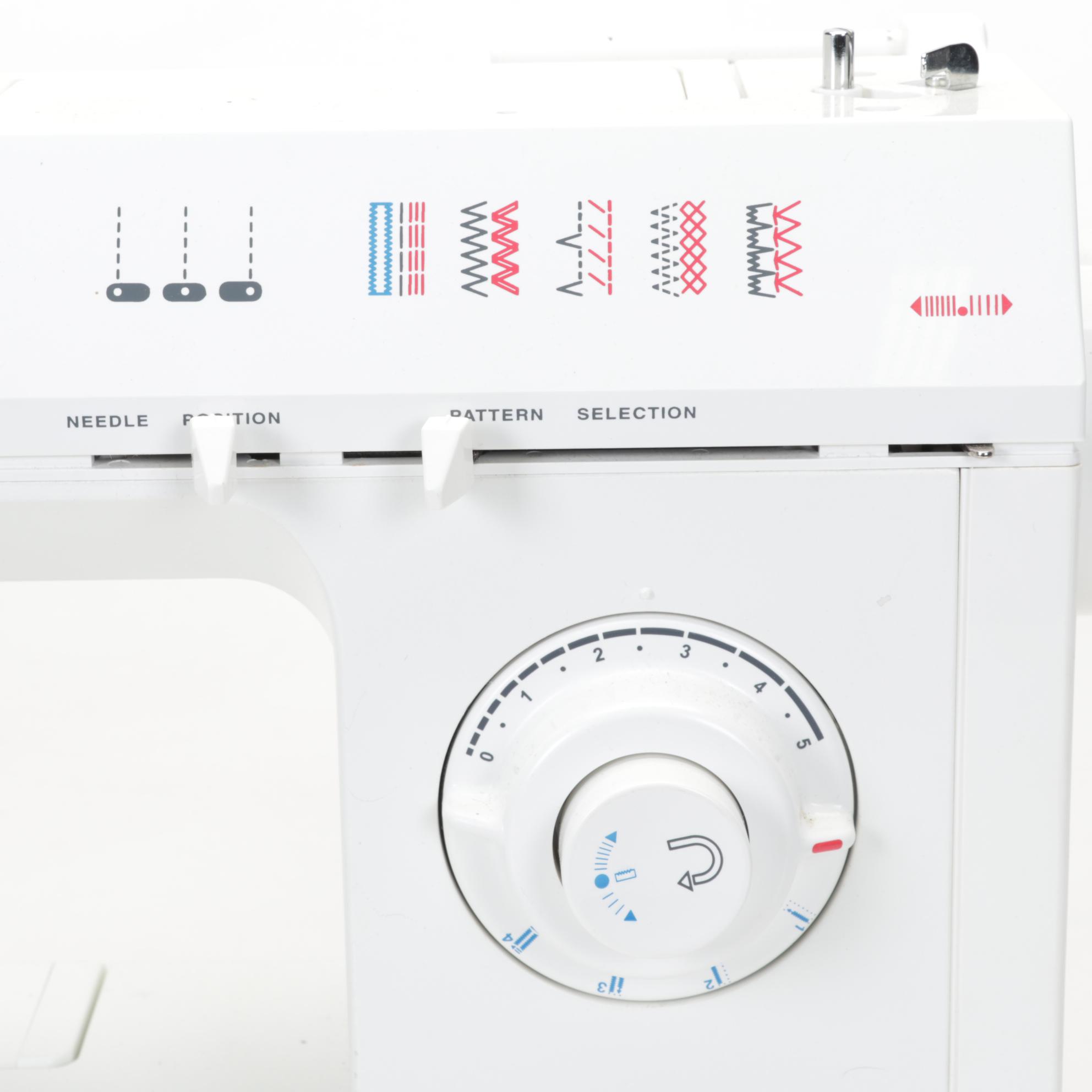 Singer 5830C Portable Sewing Machine With Booklet and Pedal, 1994