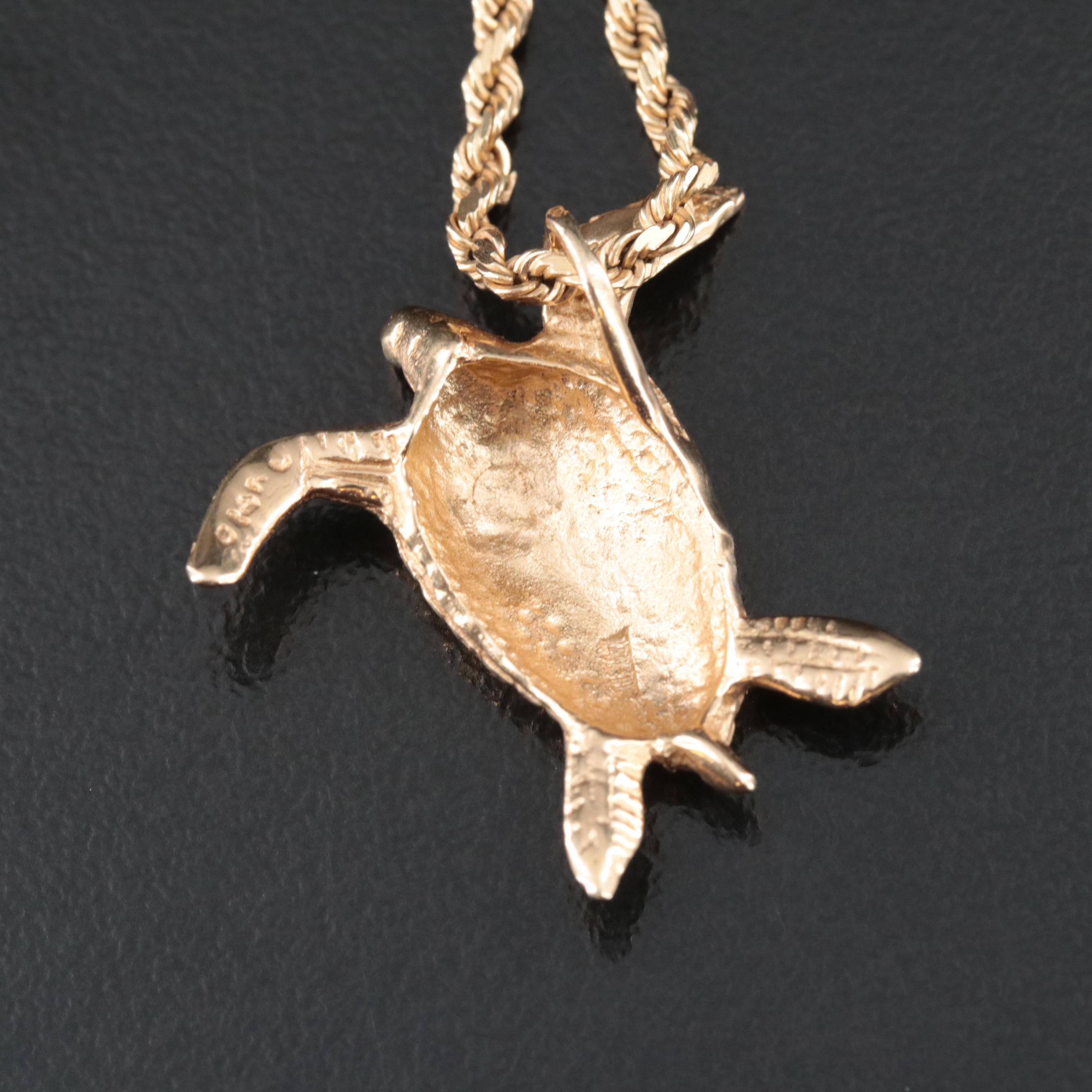 14K Sea Turtle Pendant Necklace