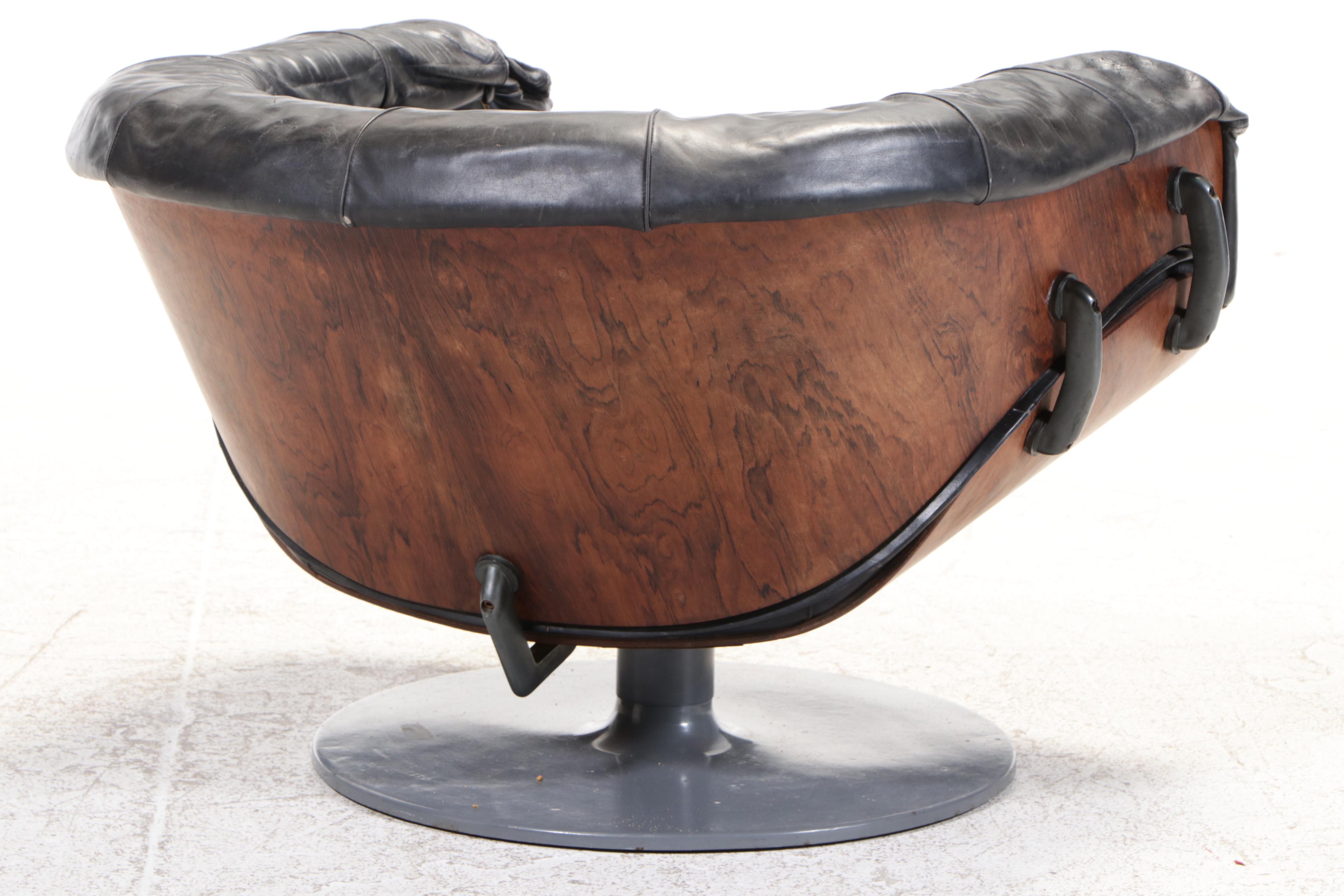 Martin Grierson for Arflex Laminated Rosewood and Leather "London" Lounge Chair