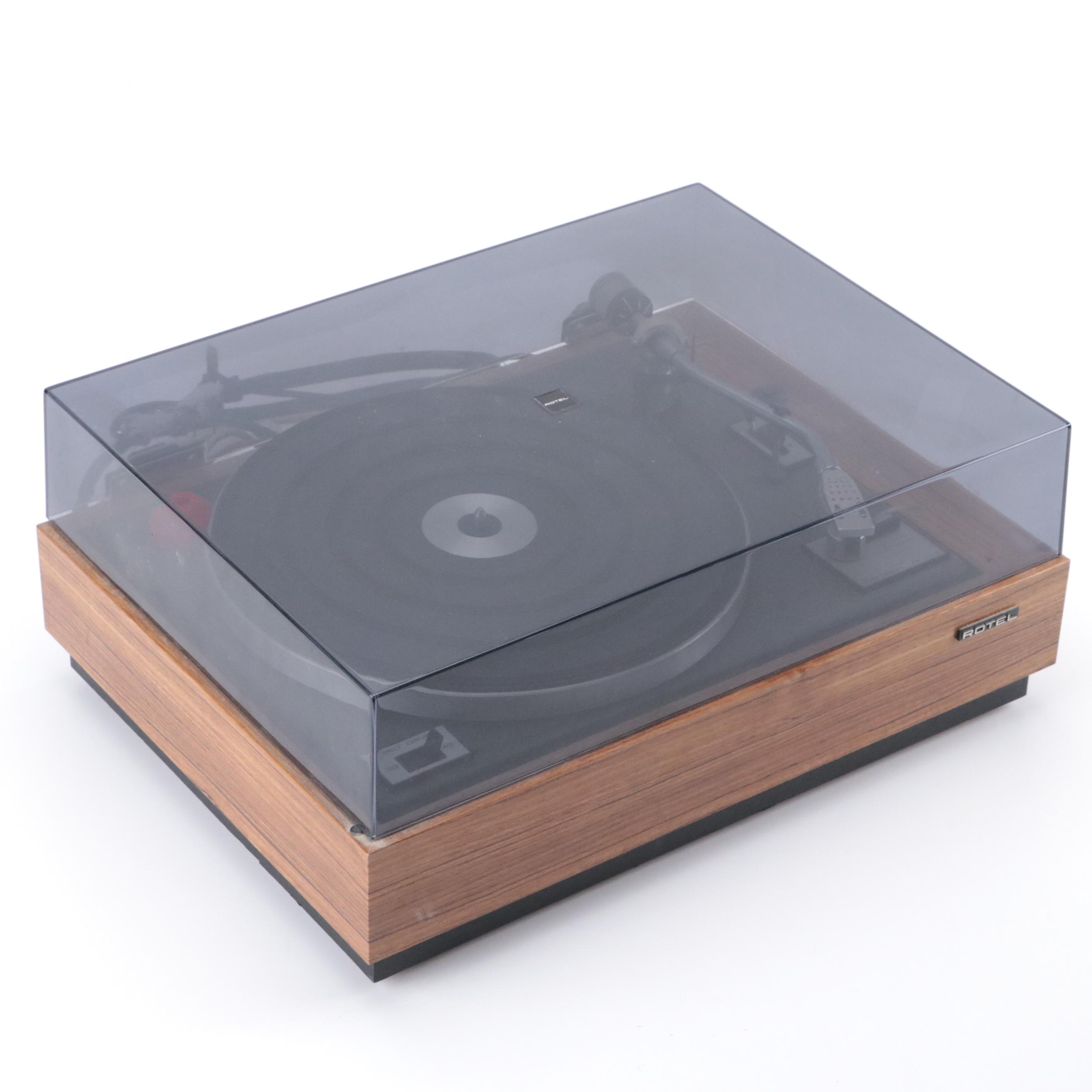 Rotel RP-1100Q Record Player