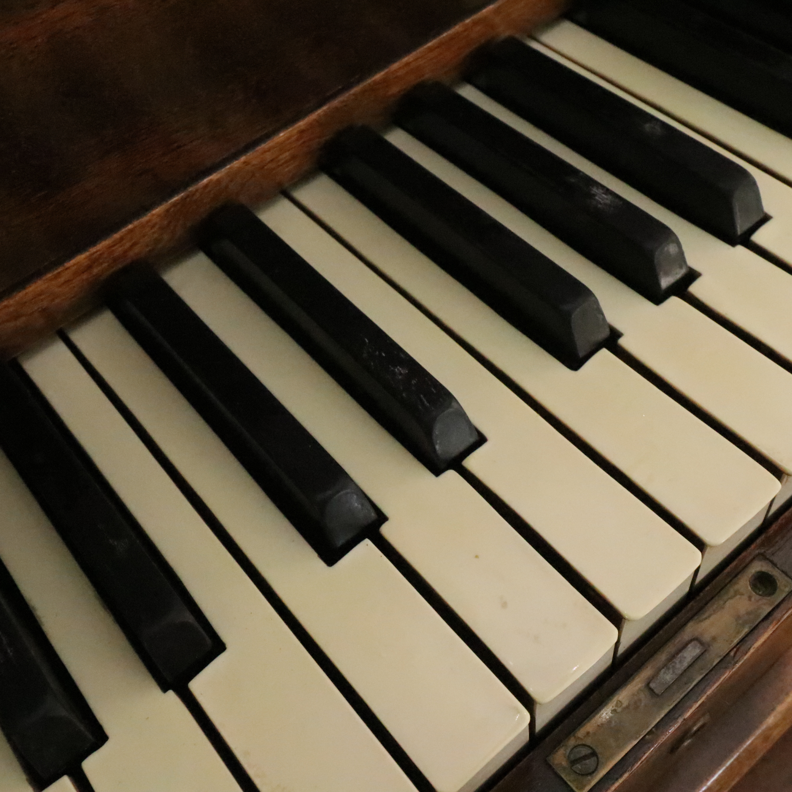 Mahogany Baby Grand Piano, Early 20th Century