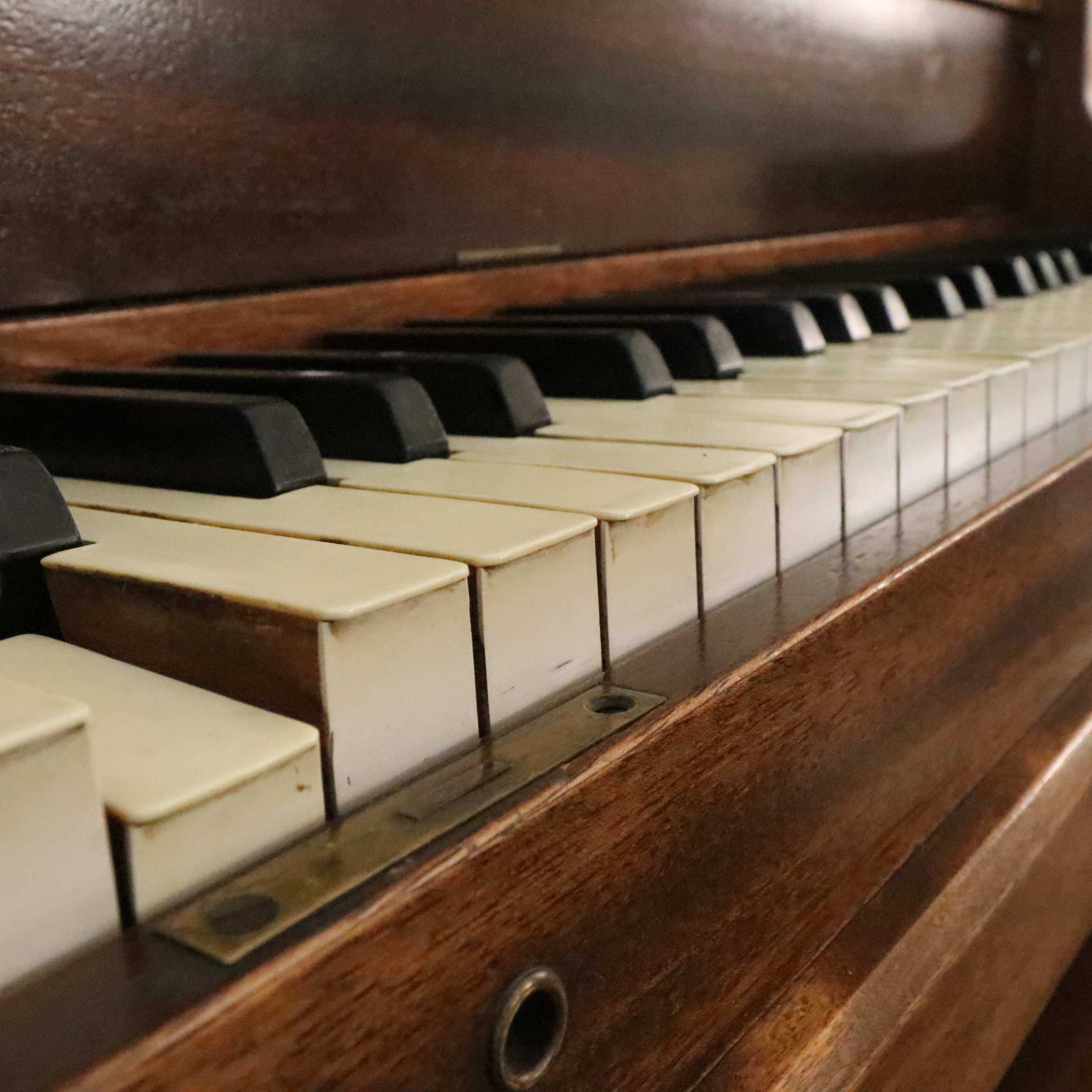 Mahogany Baby Grand Piano, Early 20th Century