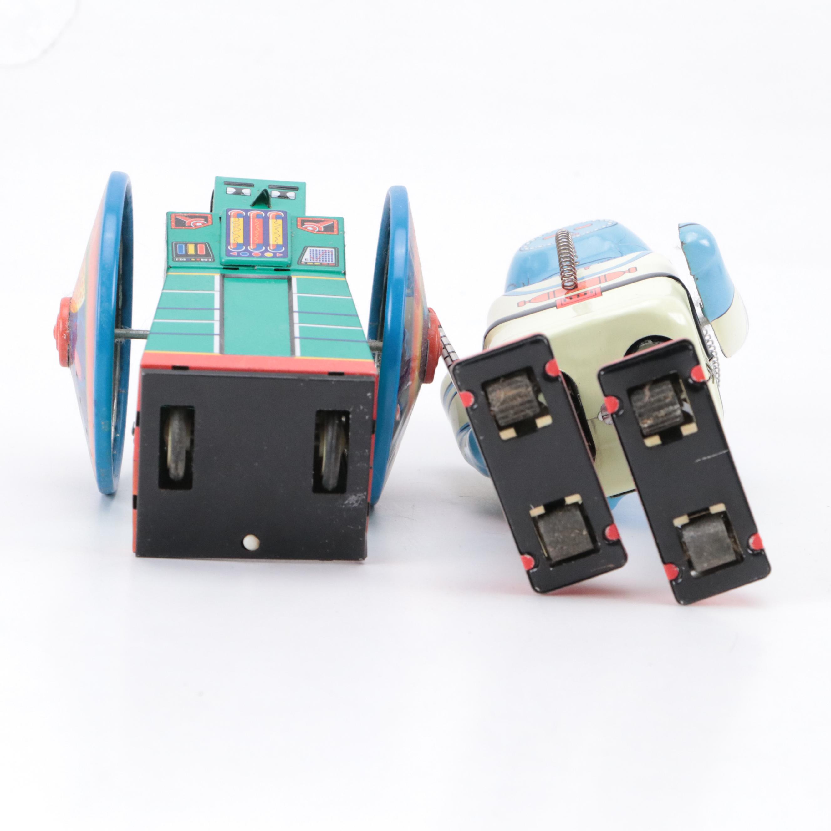 Wind-Up Tin Lithograph Toy Robots with Alien Walker, Late 20th/ Early 21st C.