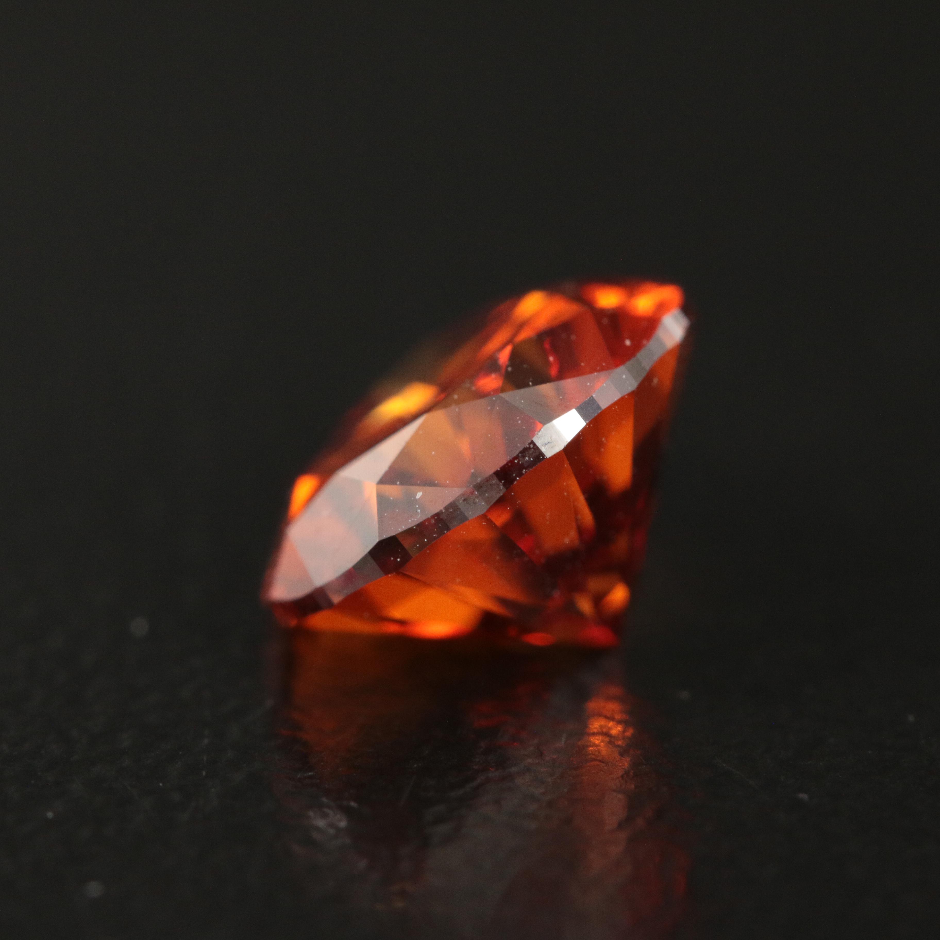 Loose 3.02 CT (Origin Undetermined) Fancy Color Diamond