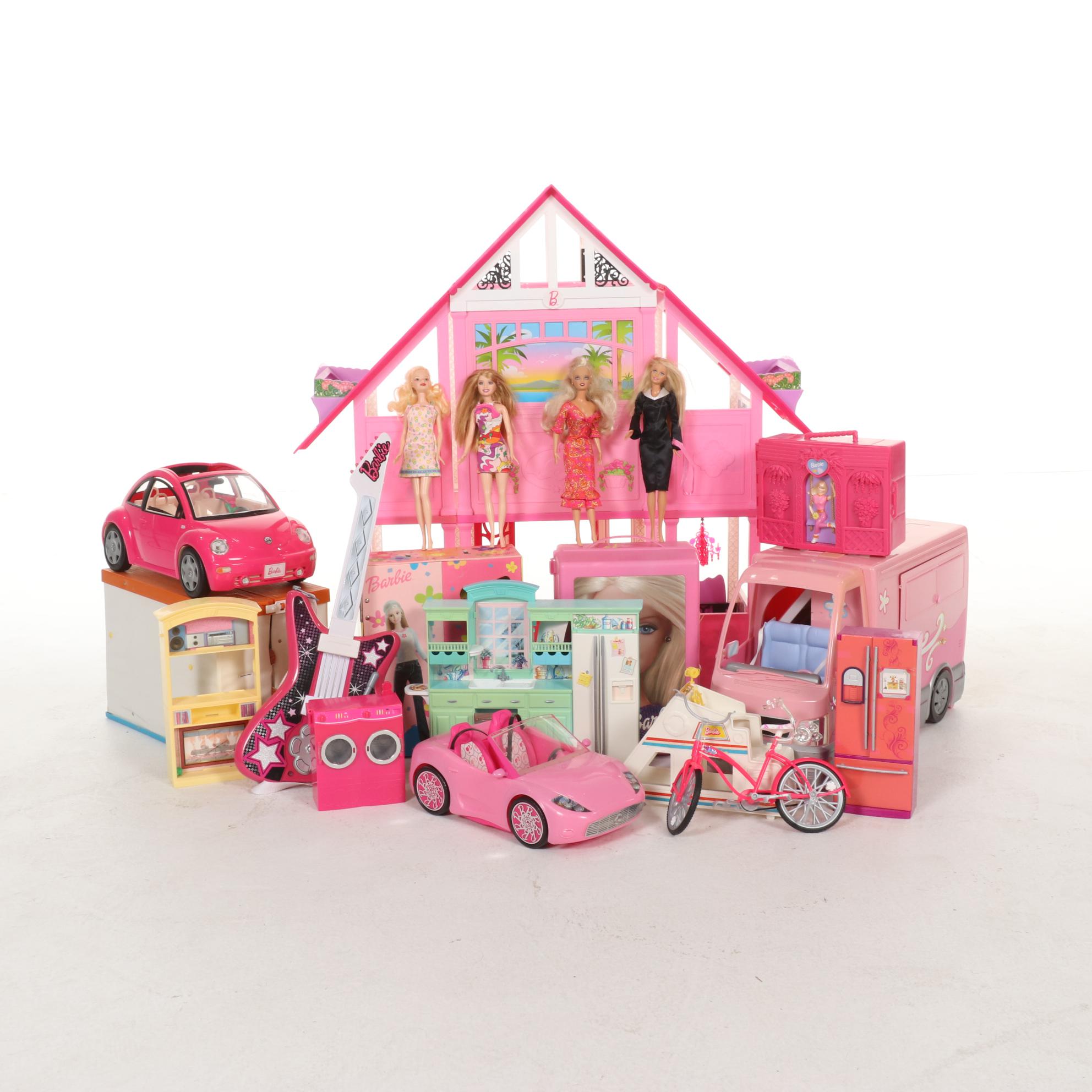 Uncommon Discoveries: Polly Pocket and Barbie