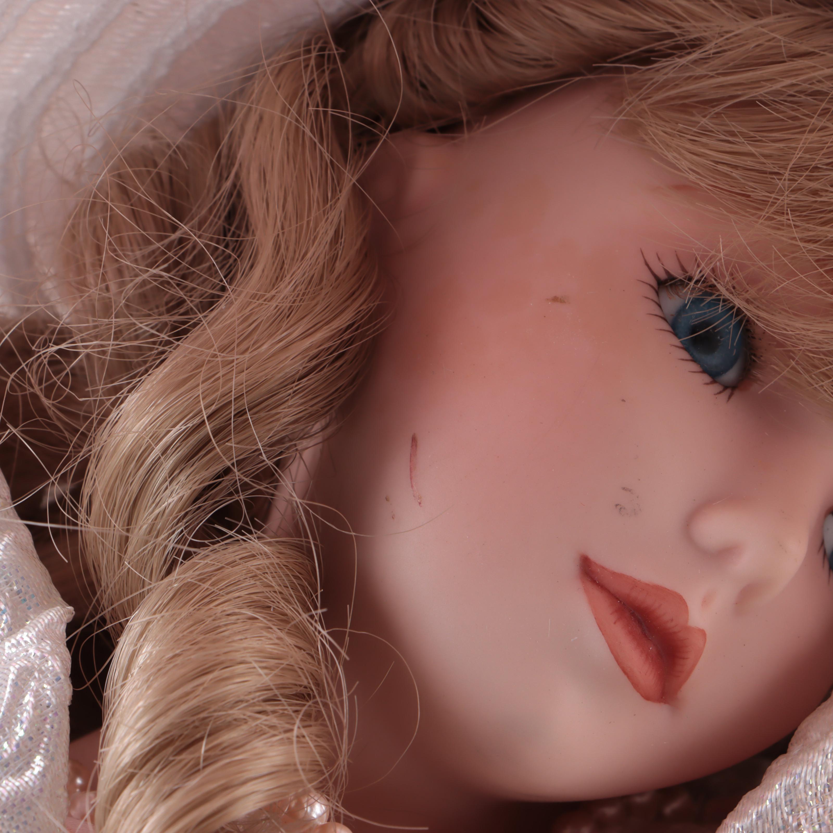 Franklin Heirloom Maryse Nicole "Blushing Rose" Porcelain Doll with Other Dolls