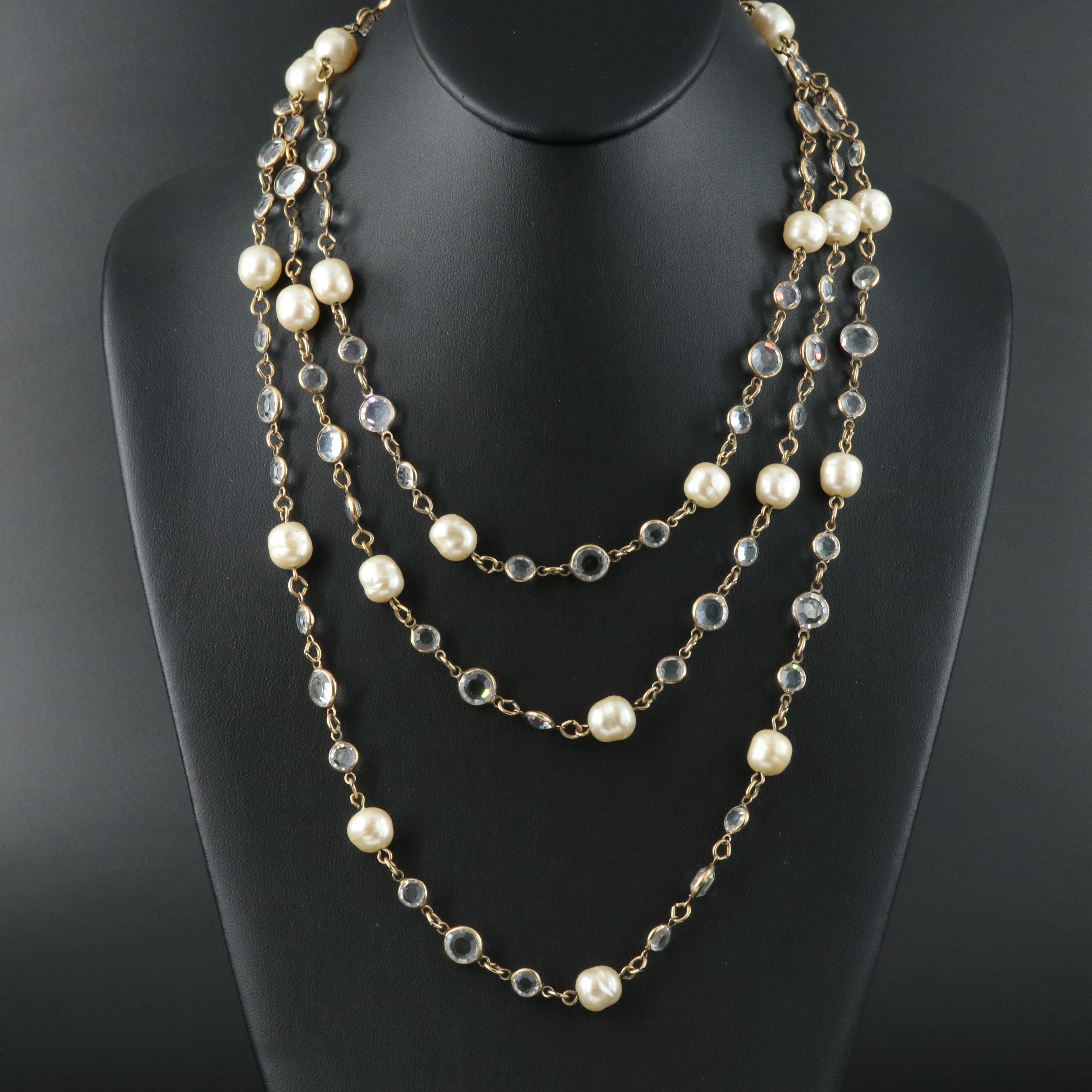Chanel Paris 1981 Crystal and Faux Pearl Sautoir Chicklet Necklace