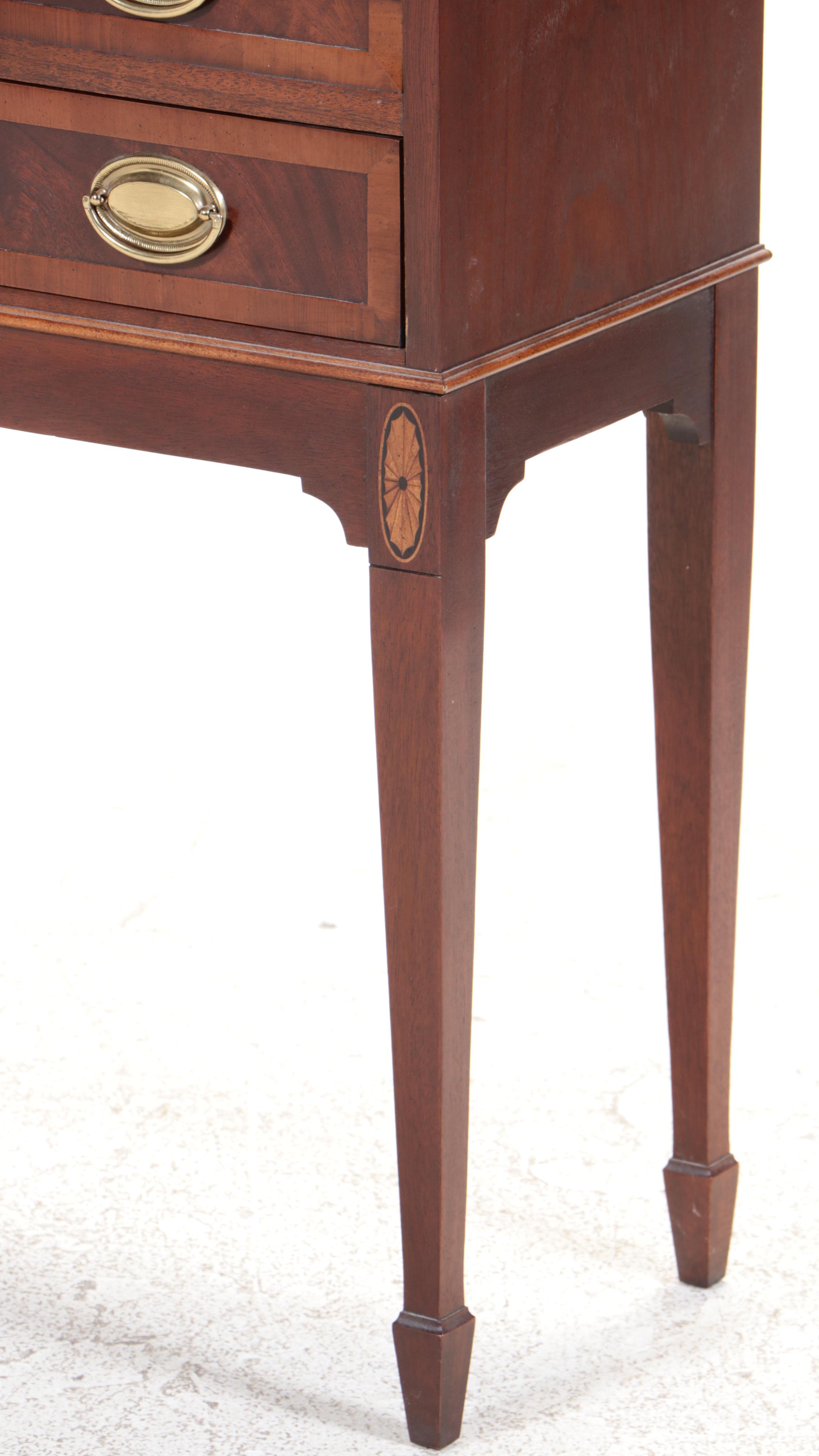 Hekman Federal Style Mahogany and Marquetry Lift-Lid Silver Chest