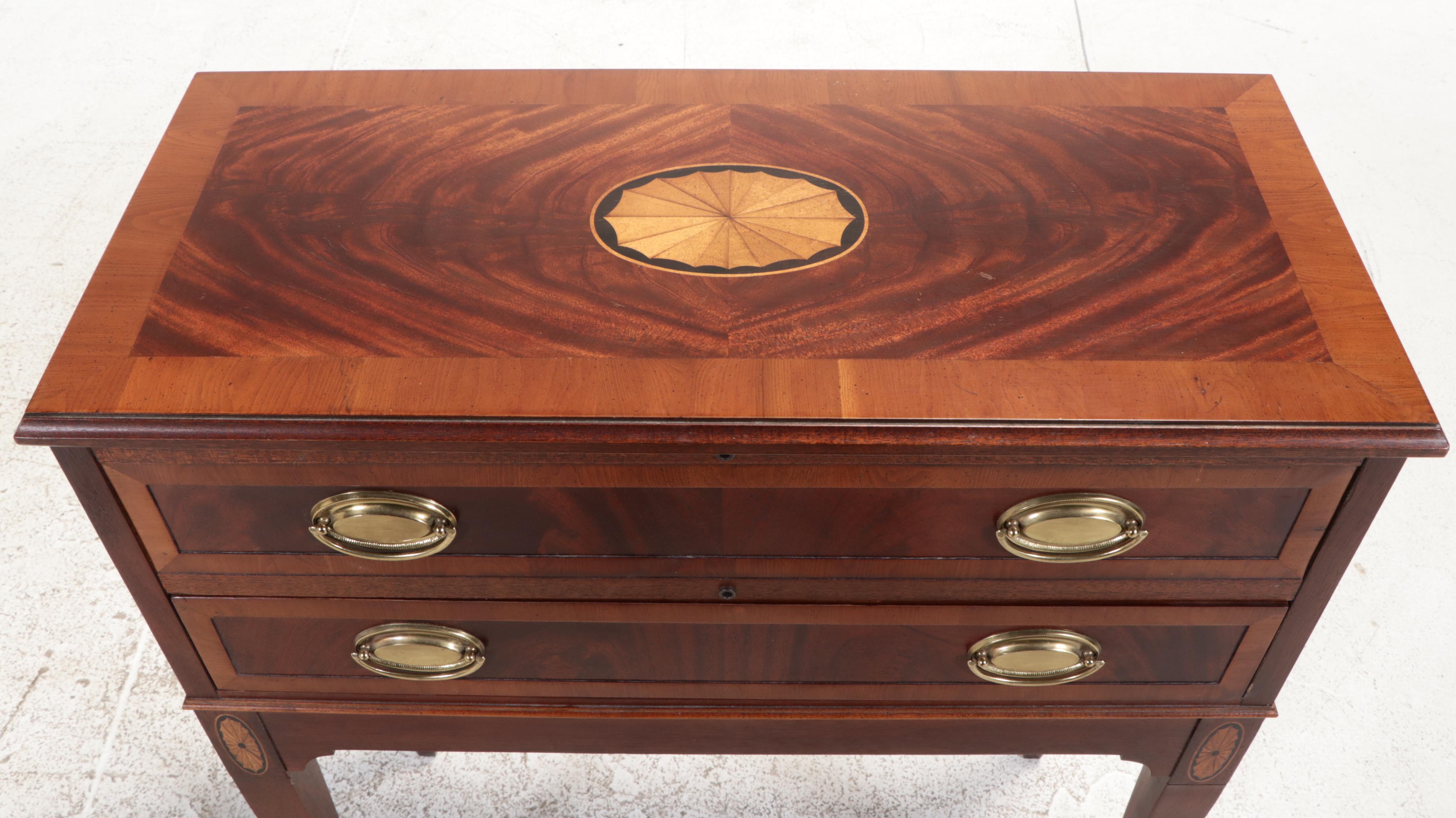 Hekman Federal Style Mahogany and Marquetry Lift-Lid Silver Chest