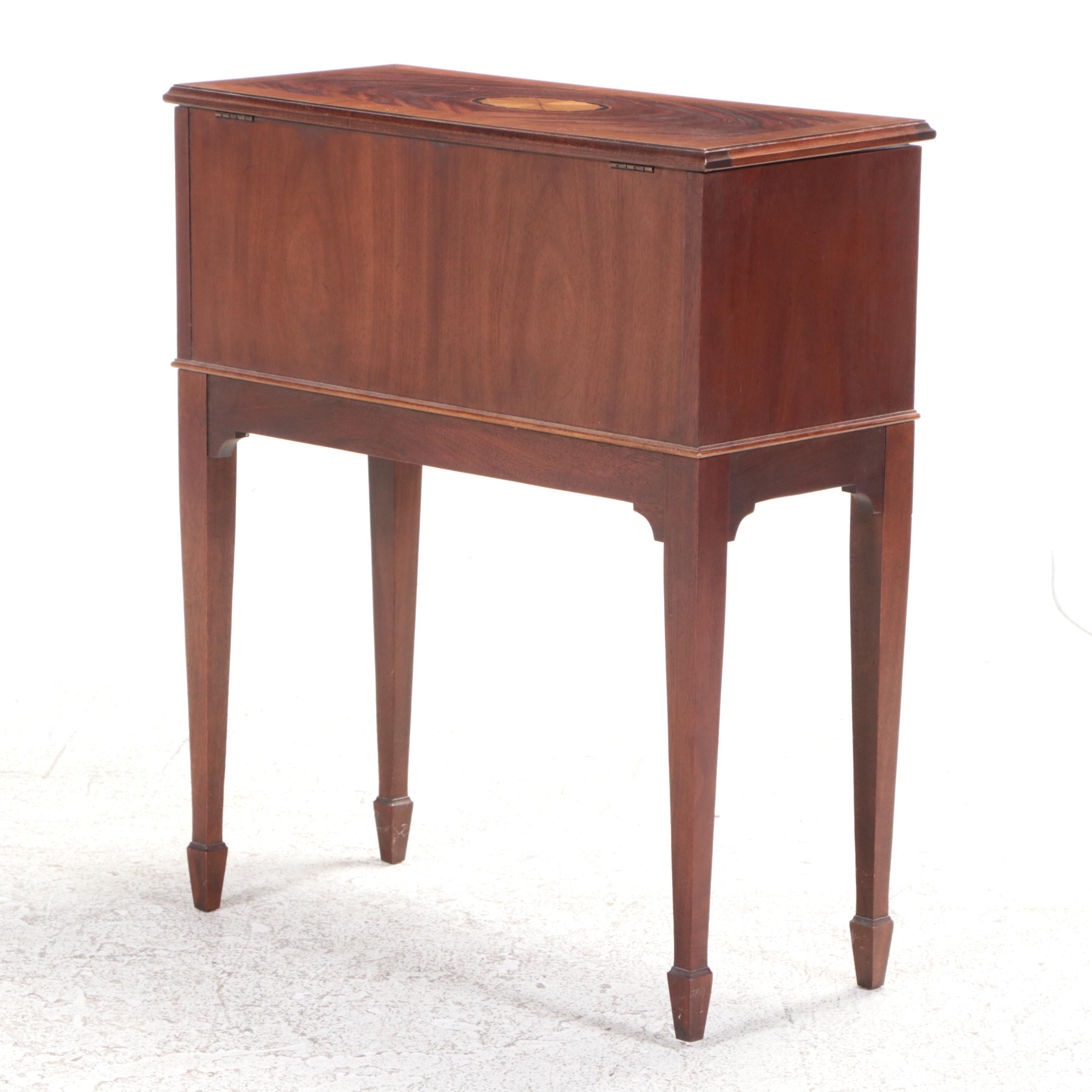 Hekman Federal Style Mahogany and Marquetry Lift-Lid Silver Chest