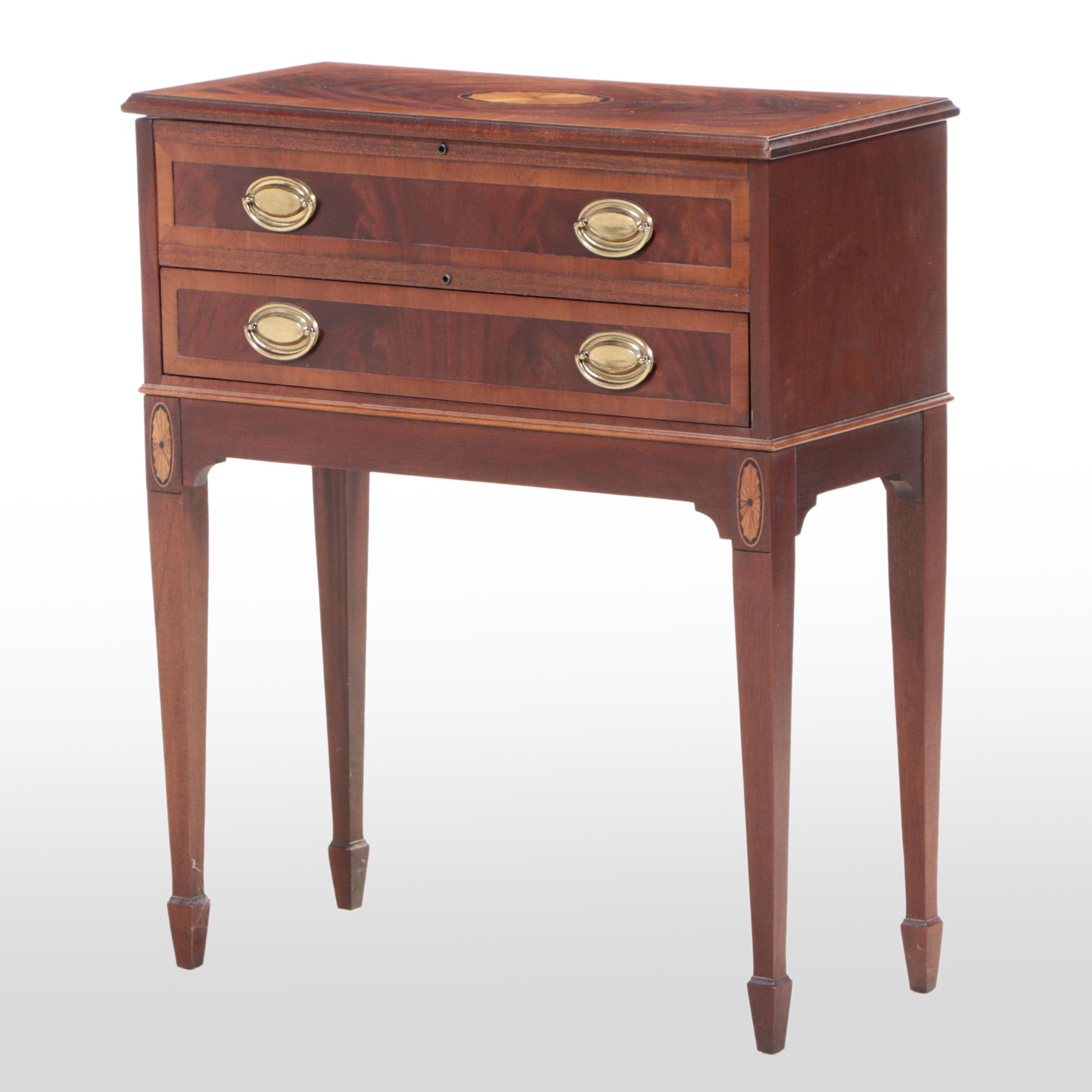 Hekman Federal Style Mahogany and Marquetry Lift-Lid Silver Chest